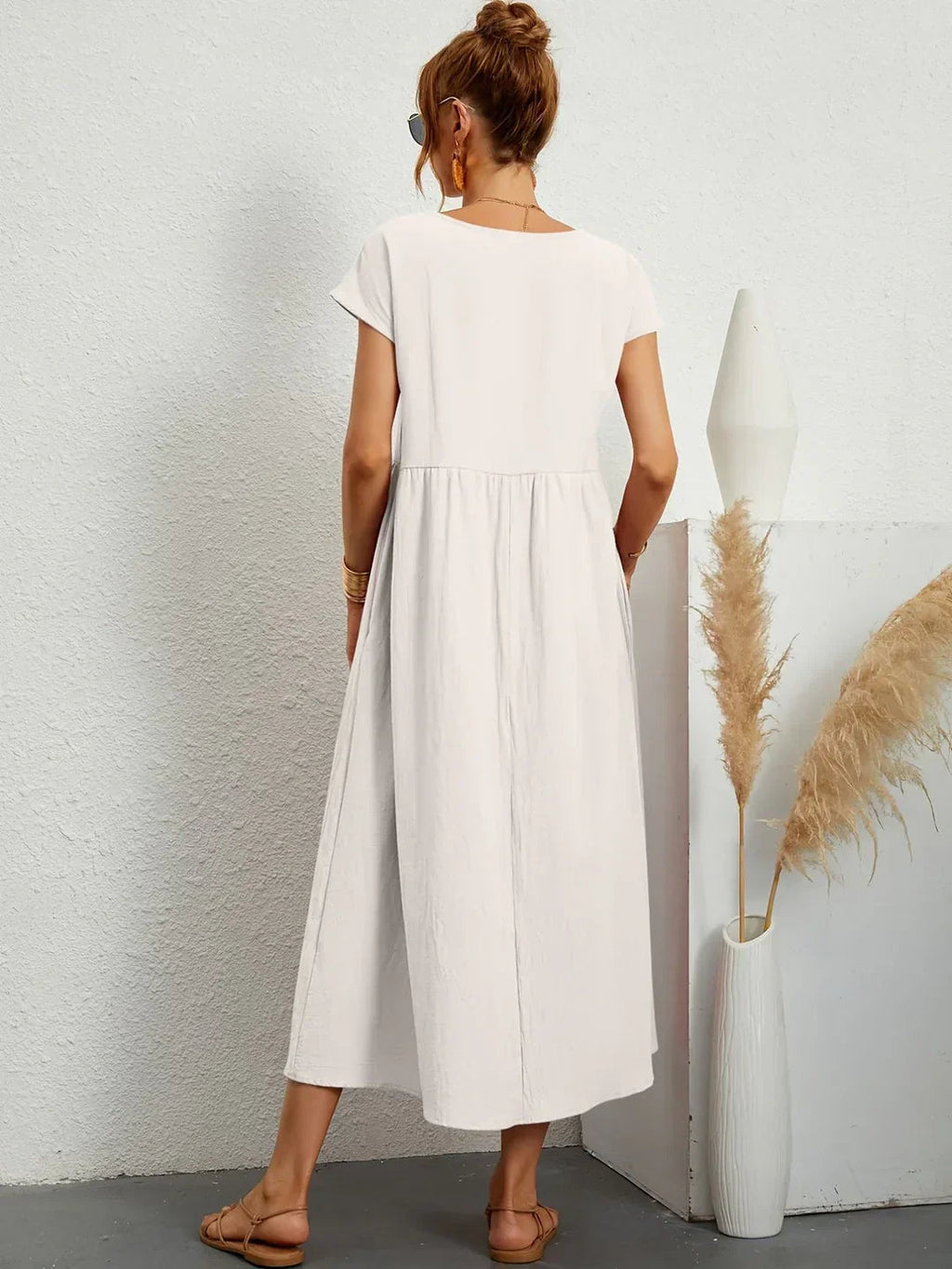 Gabrielle™ — Élégance intemporelle dans une robe midi fluide