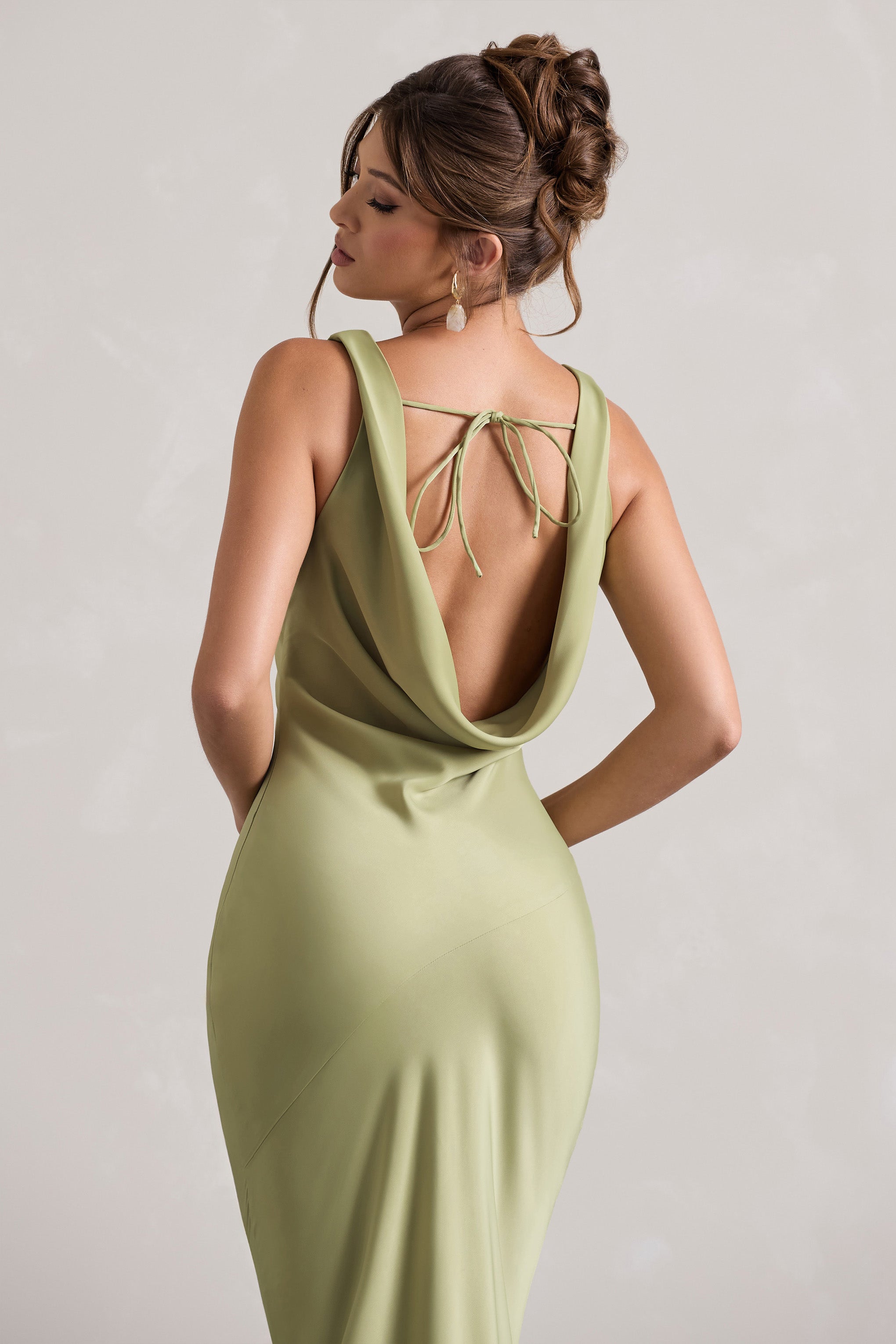 LENA | Robe Maxi au Style Minimaliste avec Encolure Drapée