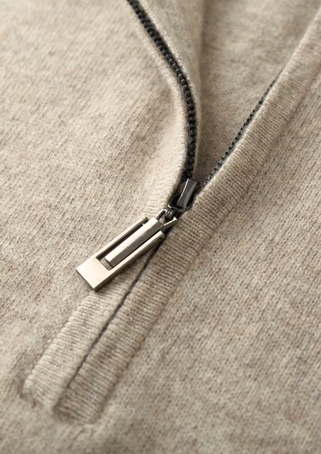 PULL EN LAINE MÉRINOS EXTRA-FINE PURE AVEC DEMI-FERMETURE ÉCLAIR