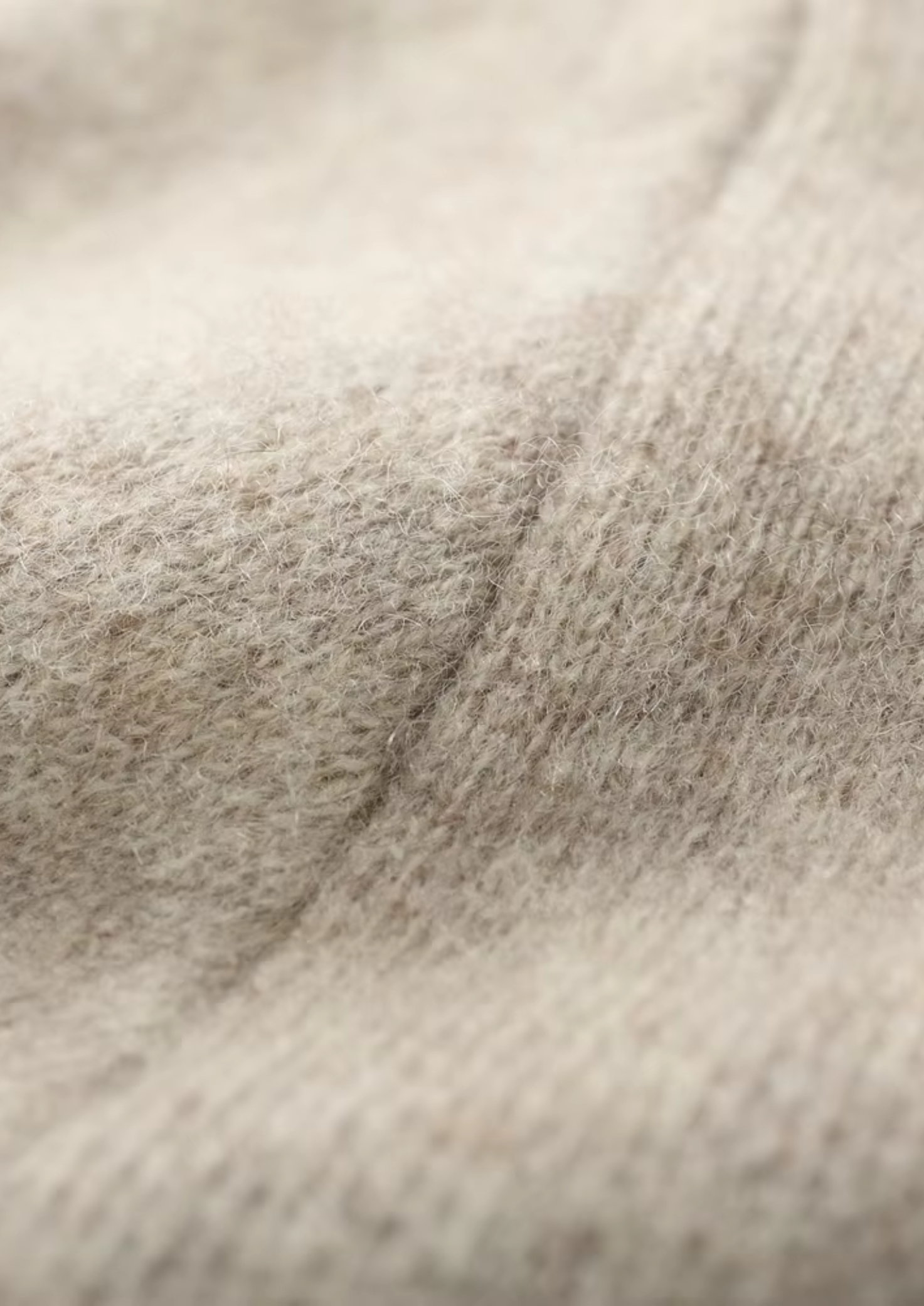 PULL COL V EN LAINE MÉRINOS EXTRA-FINE PURE