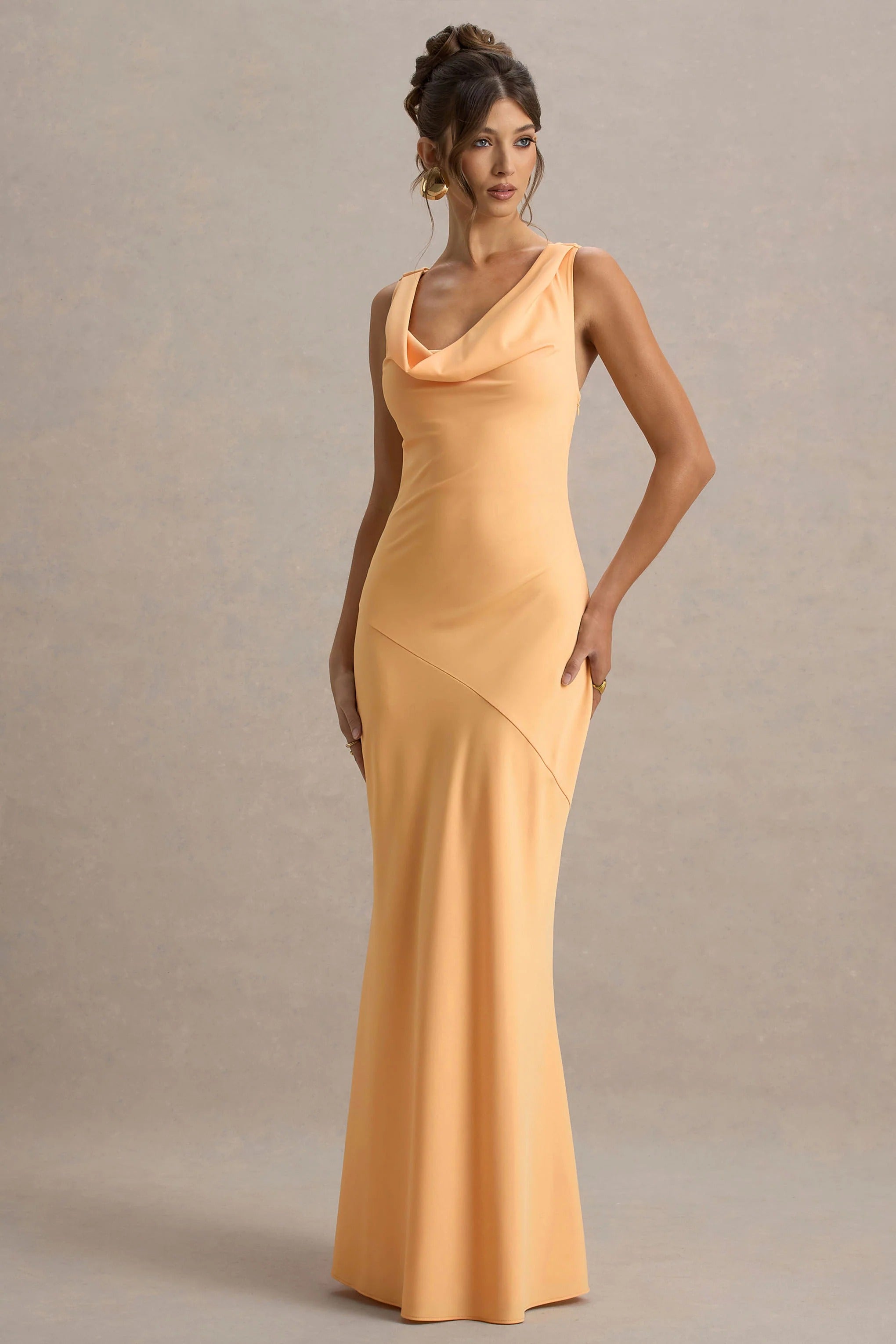 LENA | Robe Maxi au Style Minimaliste avec Encolure Drapée
