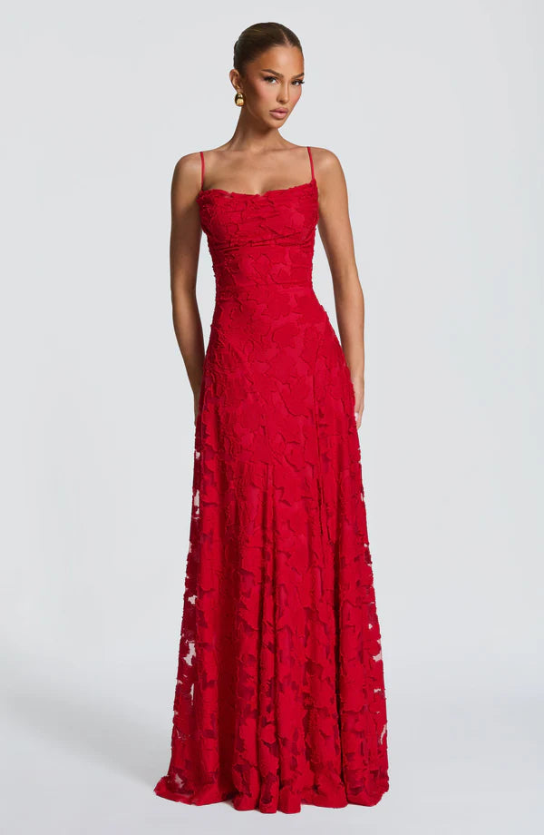 SOFIA | Robe longue en dentelle élégante