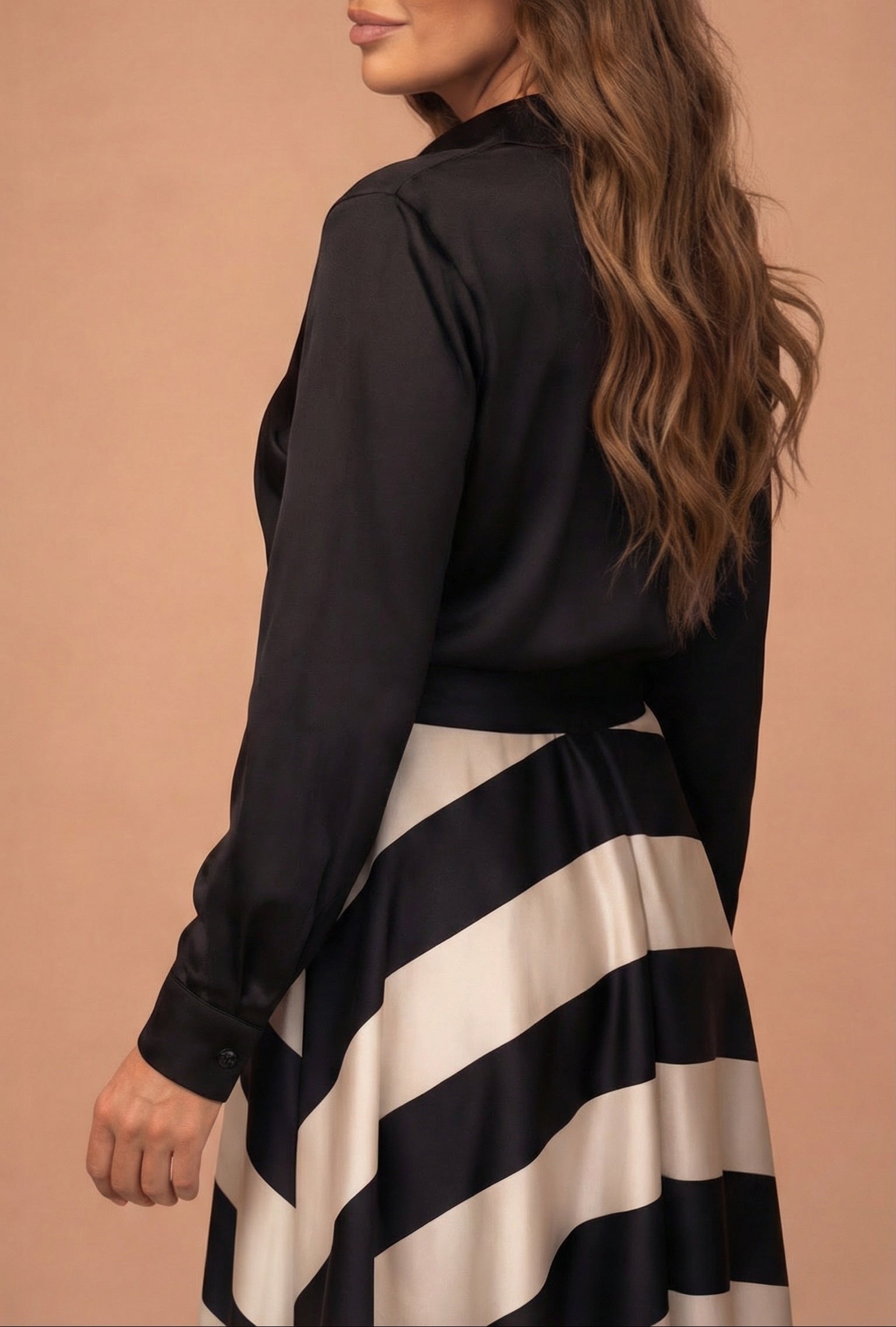 Mila™ - Robe longue rayée à bordure en dentelle