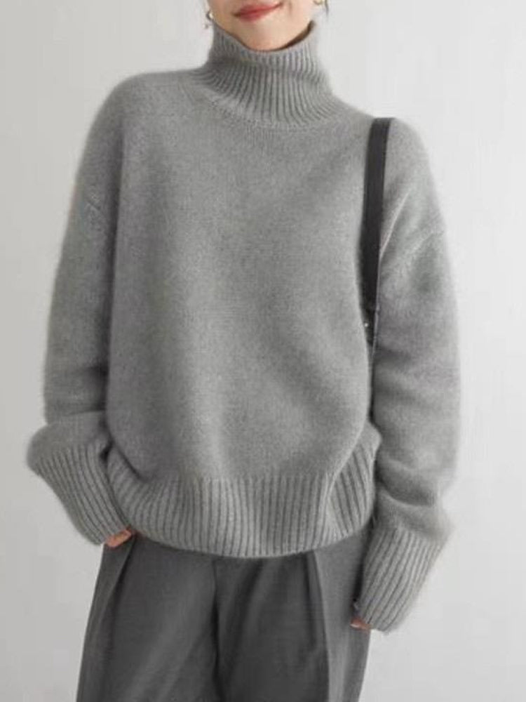 Olivera — Relaxed Turtleneck Knit in Sandstone