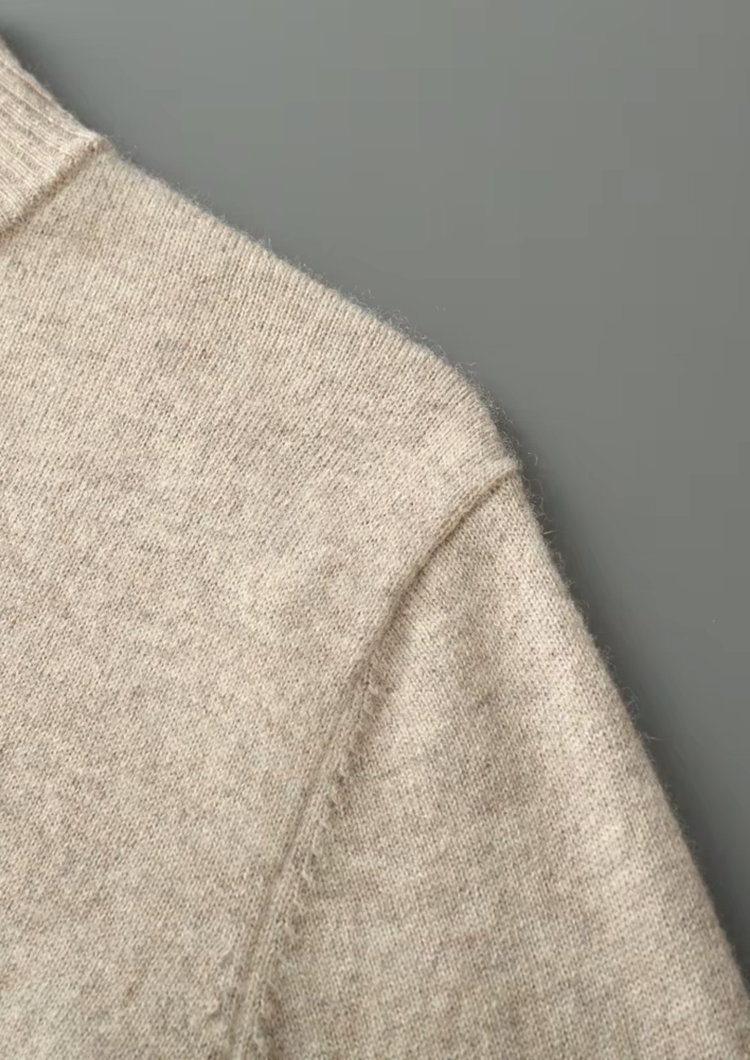 PULL EN LAINE MÉRINOS EXTRA-FINE PURE AVEC DEMI-FERMETURE ÉCLAIR