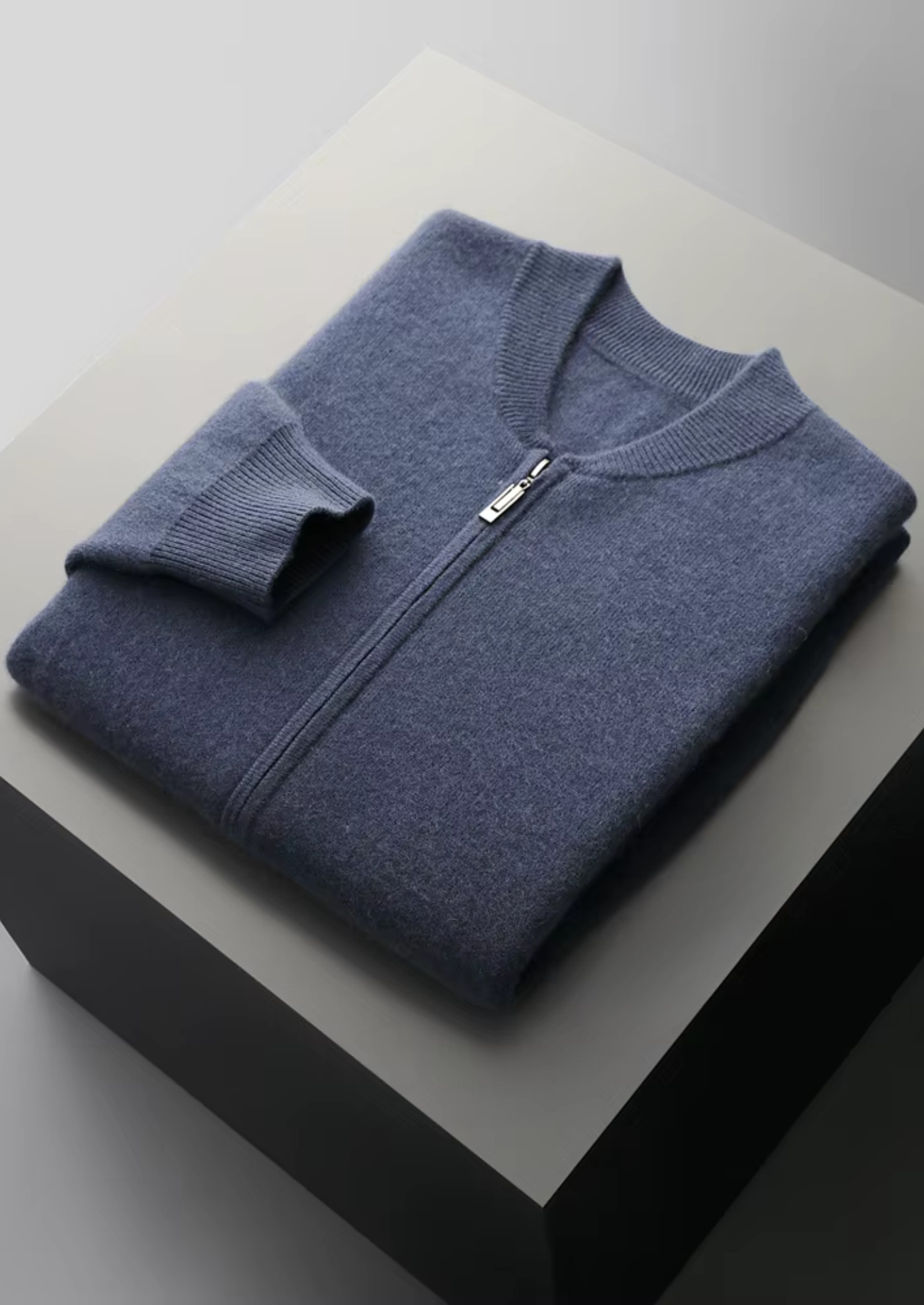PULL COL V EN LAINE MÉRINOS EXTRA-FINE PURE