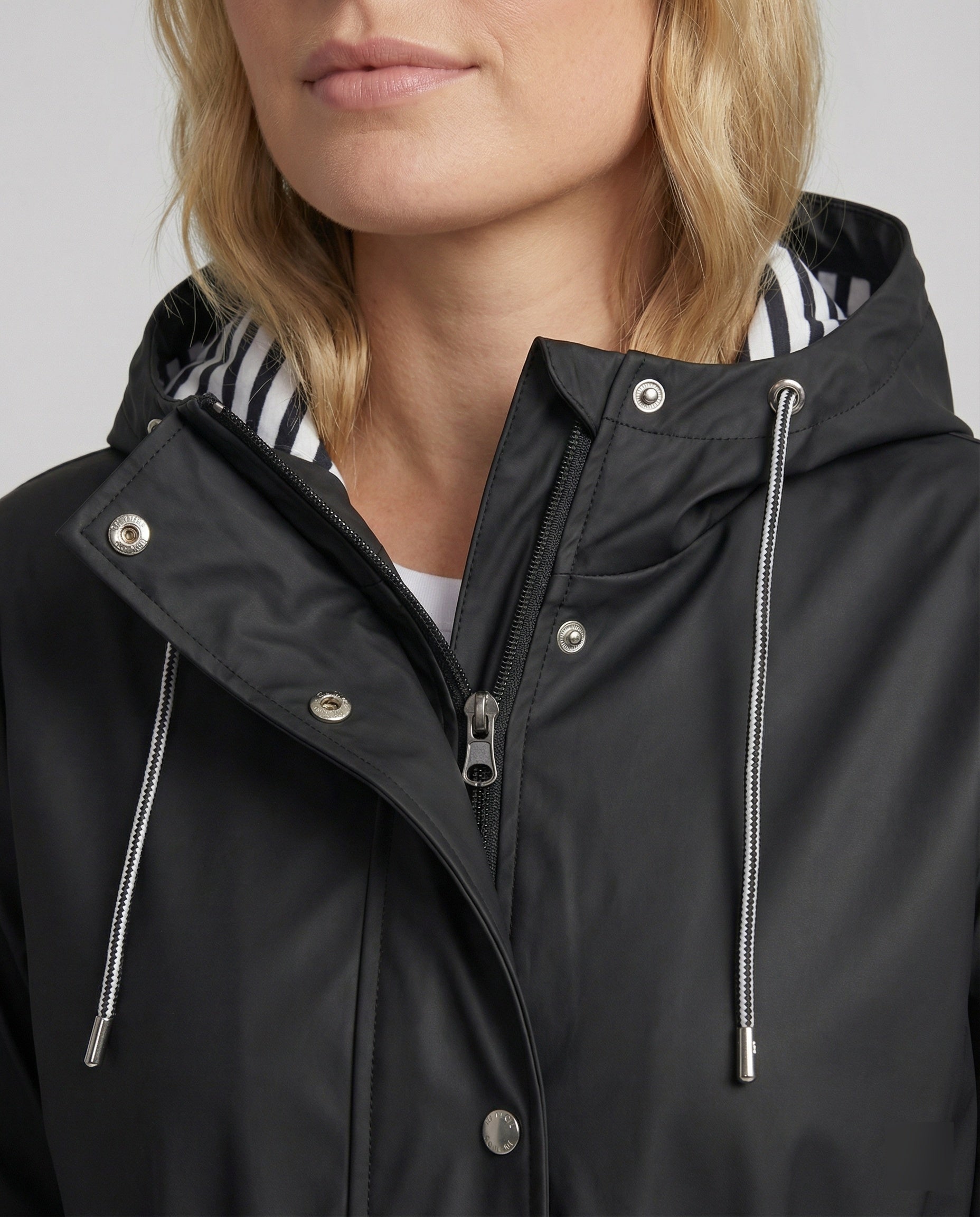 The Sora — Midnight Hooded Parka
