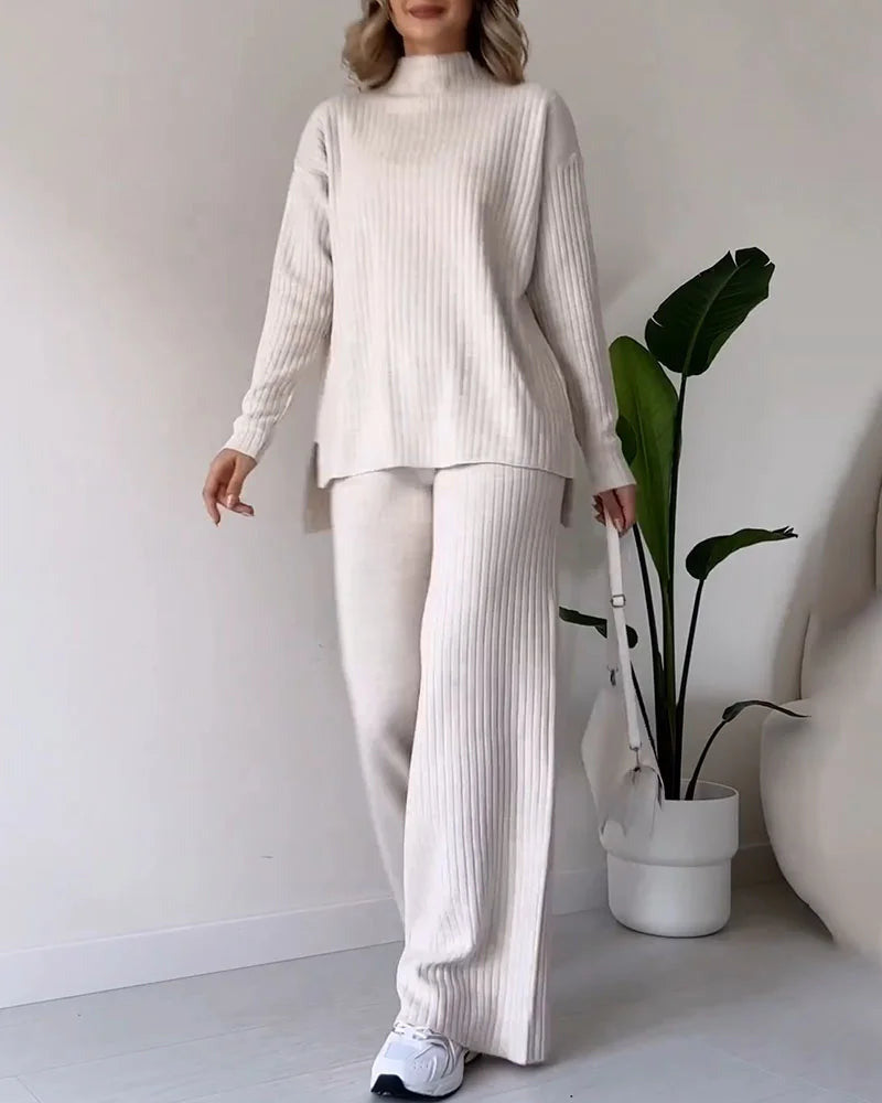 The Kyra Lounge Set — Apricot Ribbed Knit