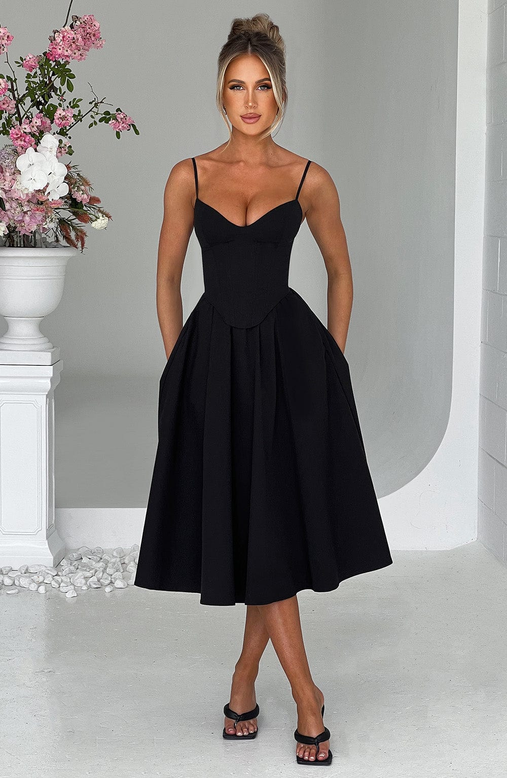 MAILEEN | Robe Midi Élégante avec Design Corset