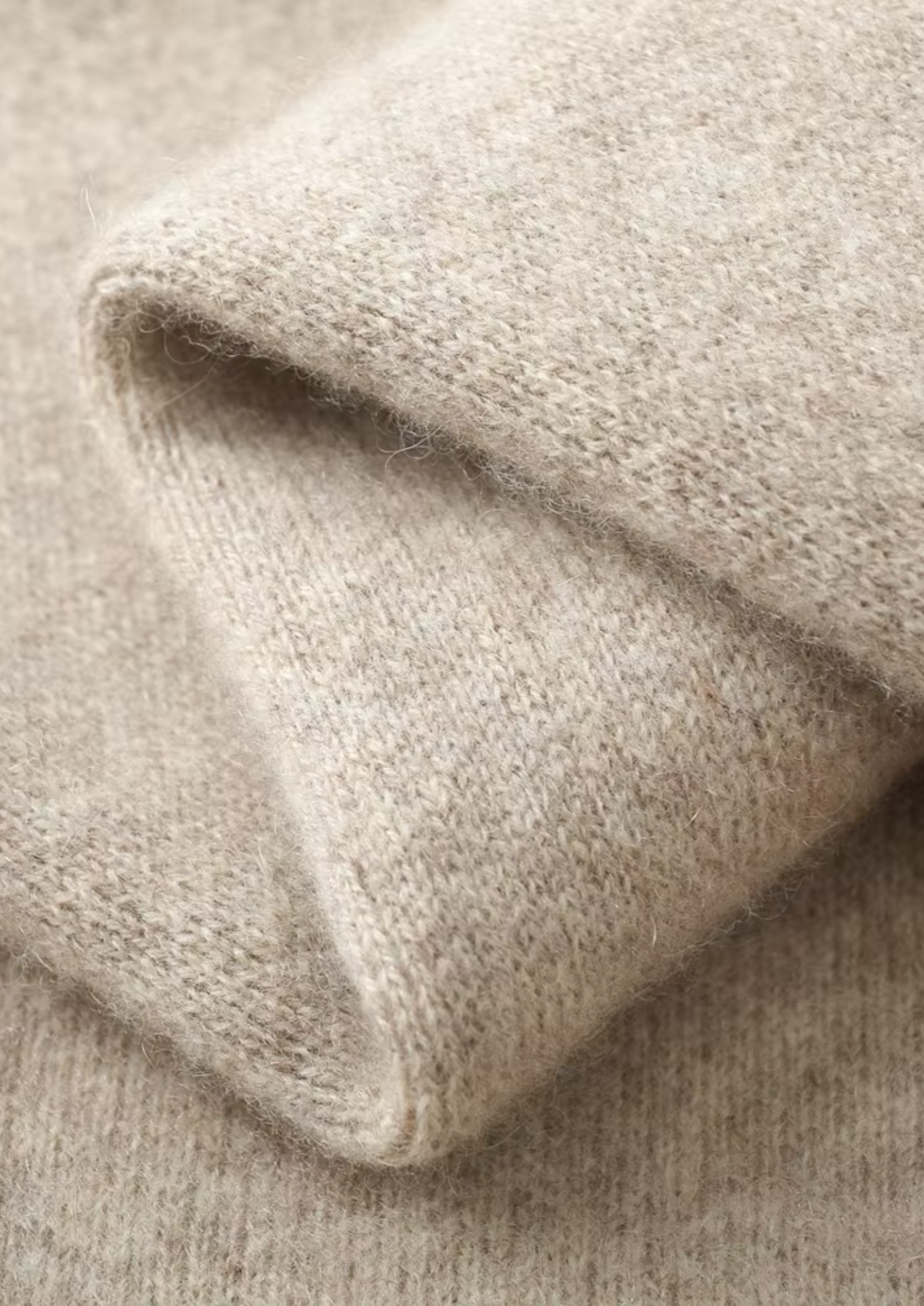 PULL COL V EN LAINE MÉRINOS EXTRA-FINE PURE
