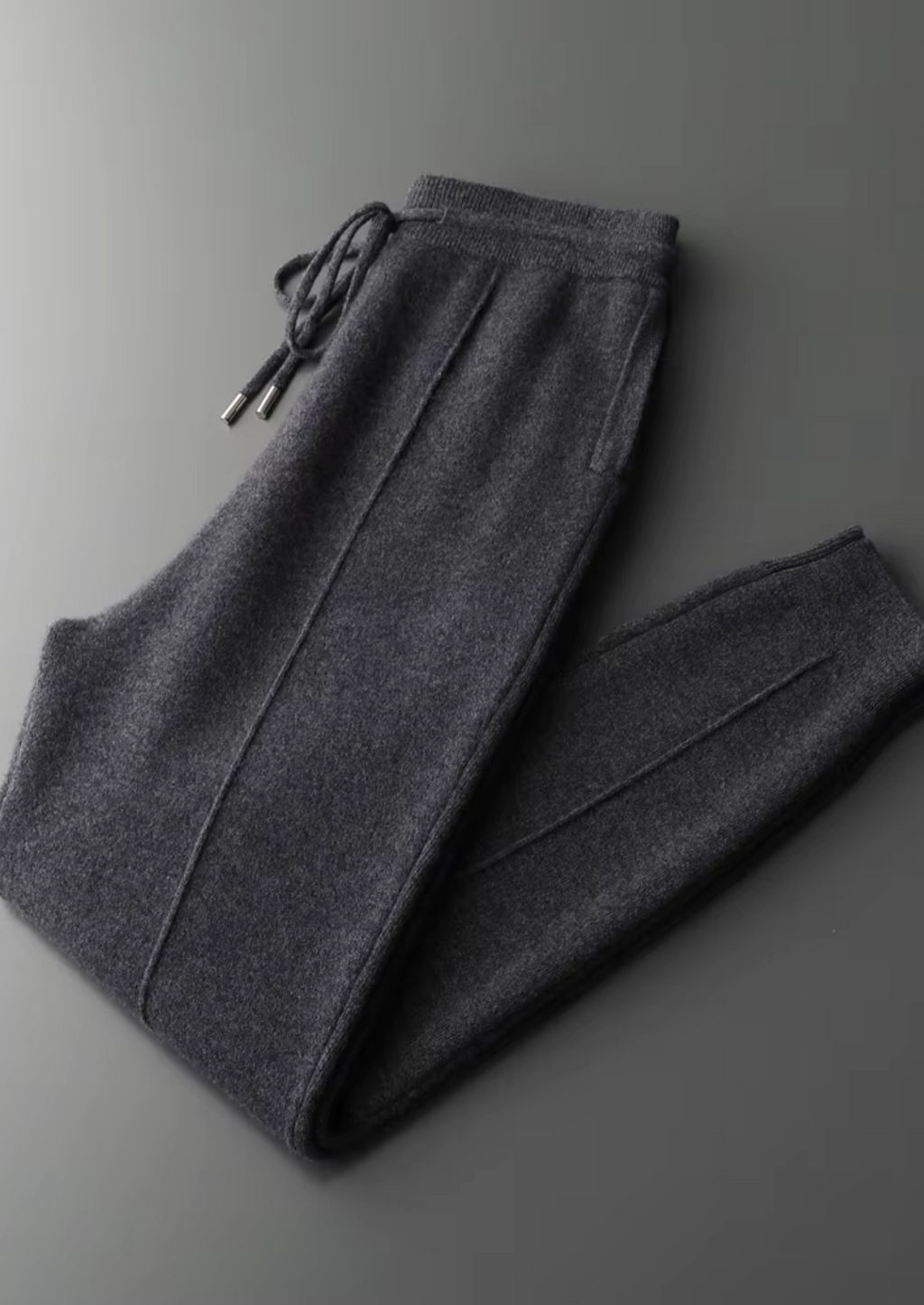 ENSEMBLE LUZZO EN LAINE MÉRINOS EXTRA-FINE PURE GRIS FONCÉ