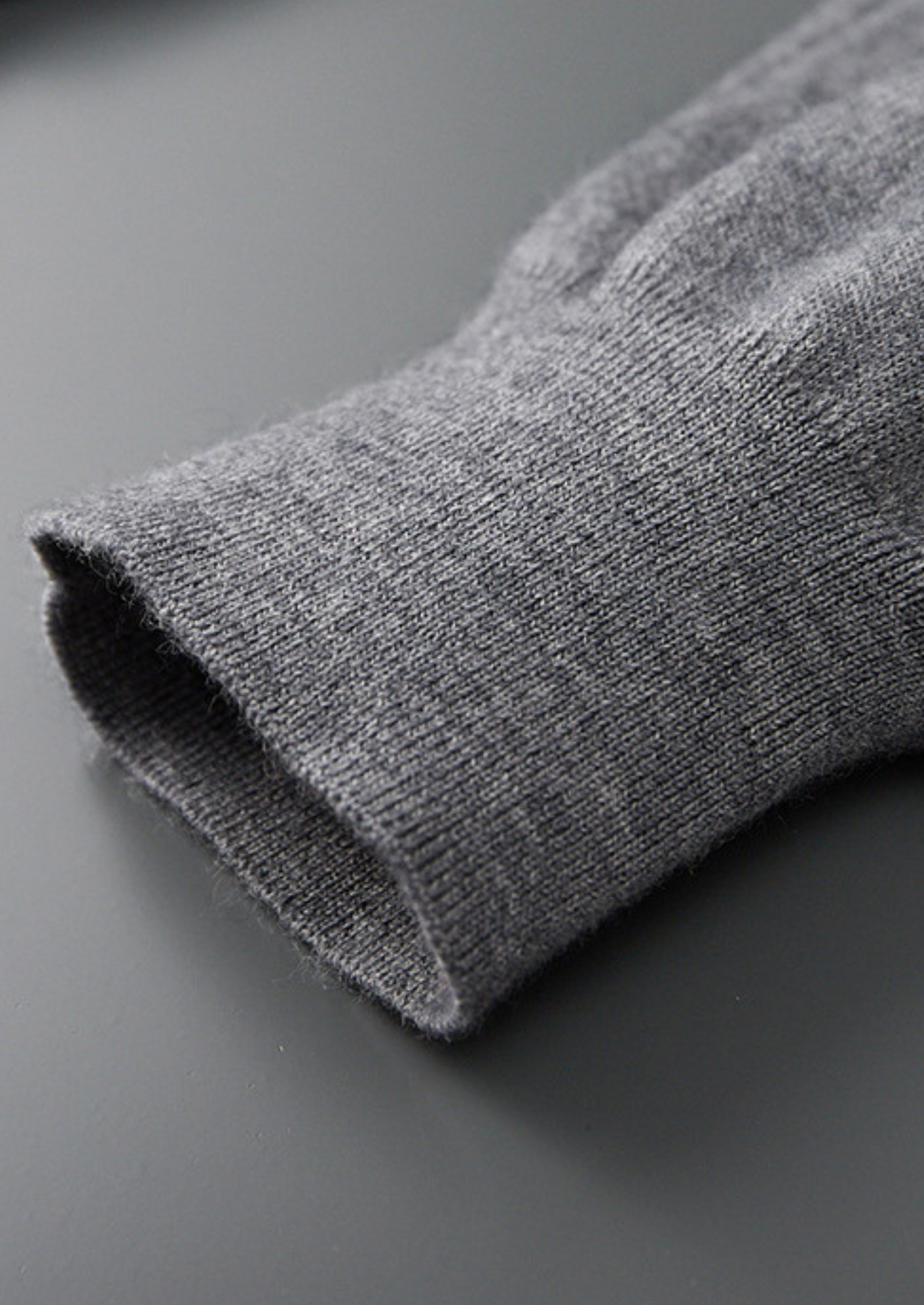 Polo en cachemire premium sans boutons