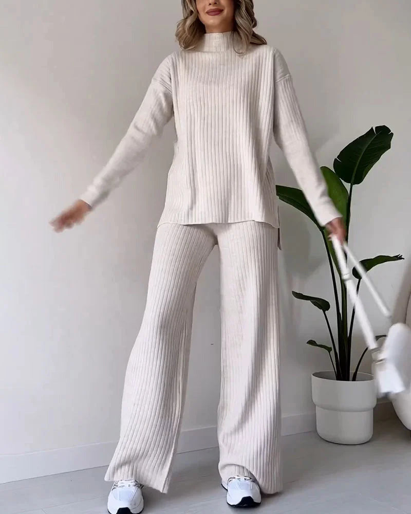 The Kyra Lounge Set — Apricot Ribbed Knit