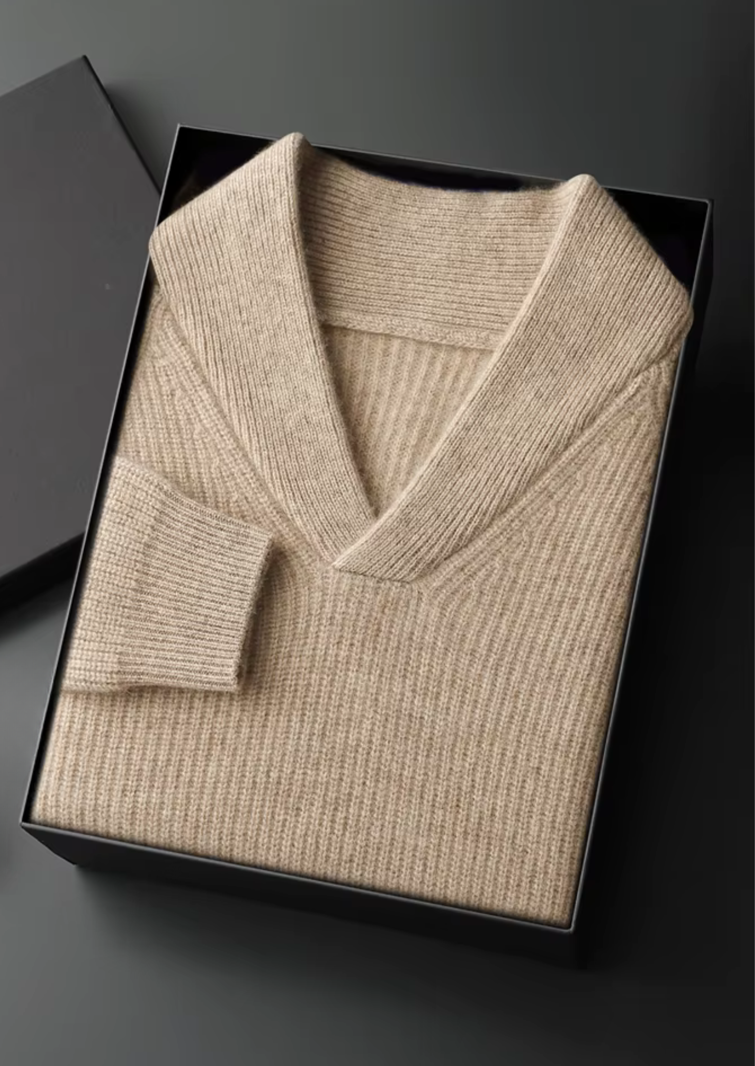Pull côtelé en cachemire premium à col en V