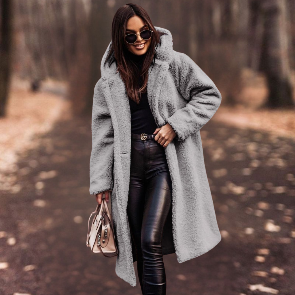The Elowen — Plush Teddy Coat in Noir