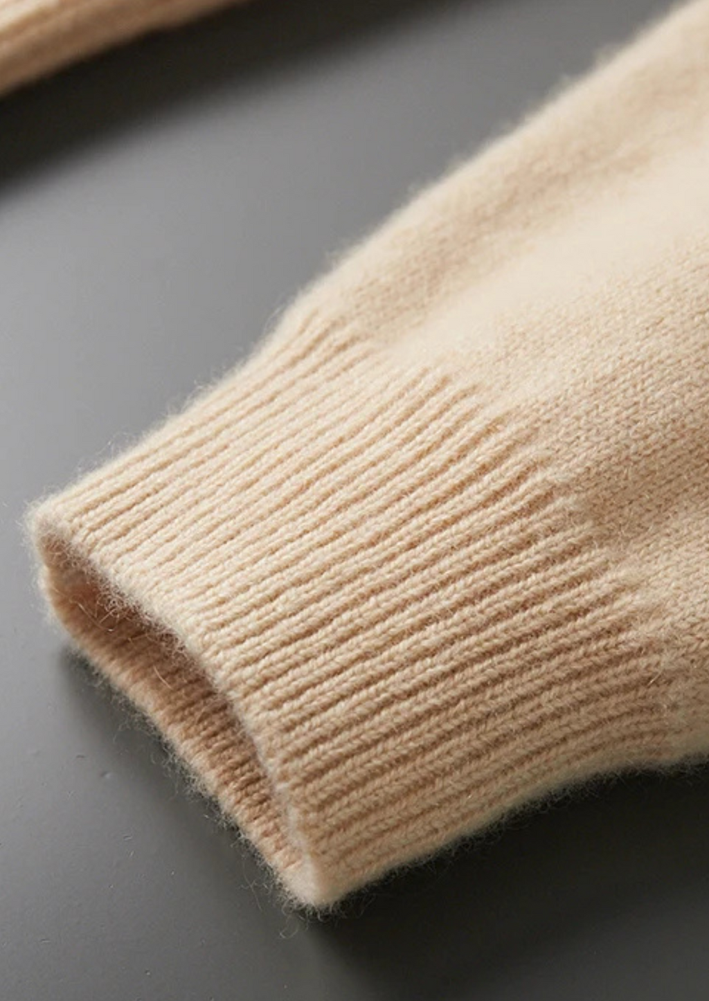 Sweat à capuche confortable en cachemire premium