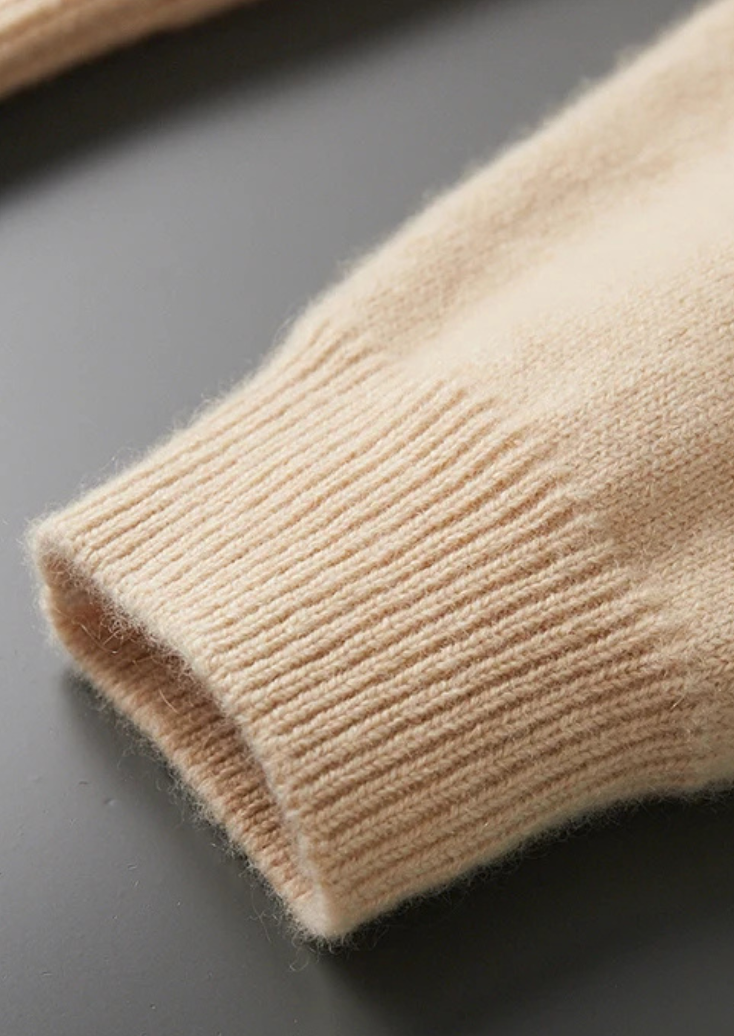 Sweat à capuche confortable en cachemire premium