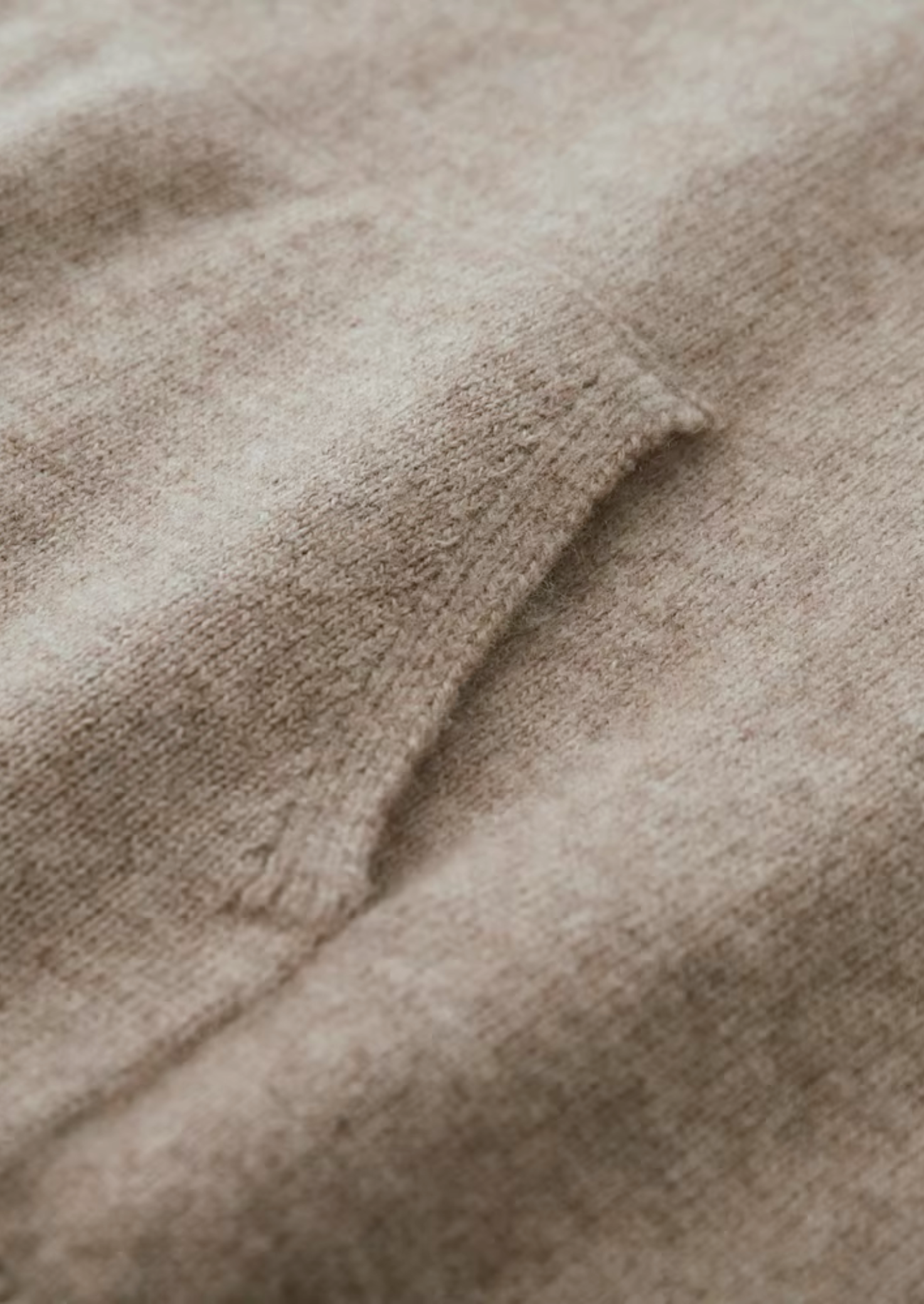 Sweat à capuche premium en cachemire core