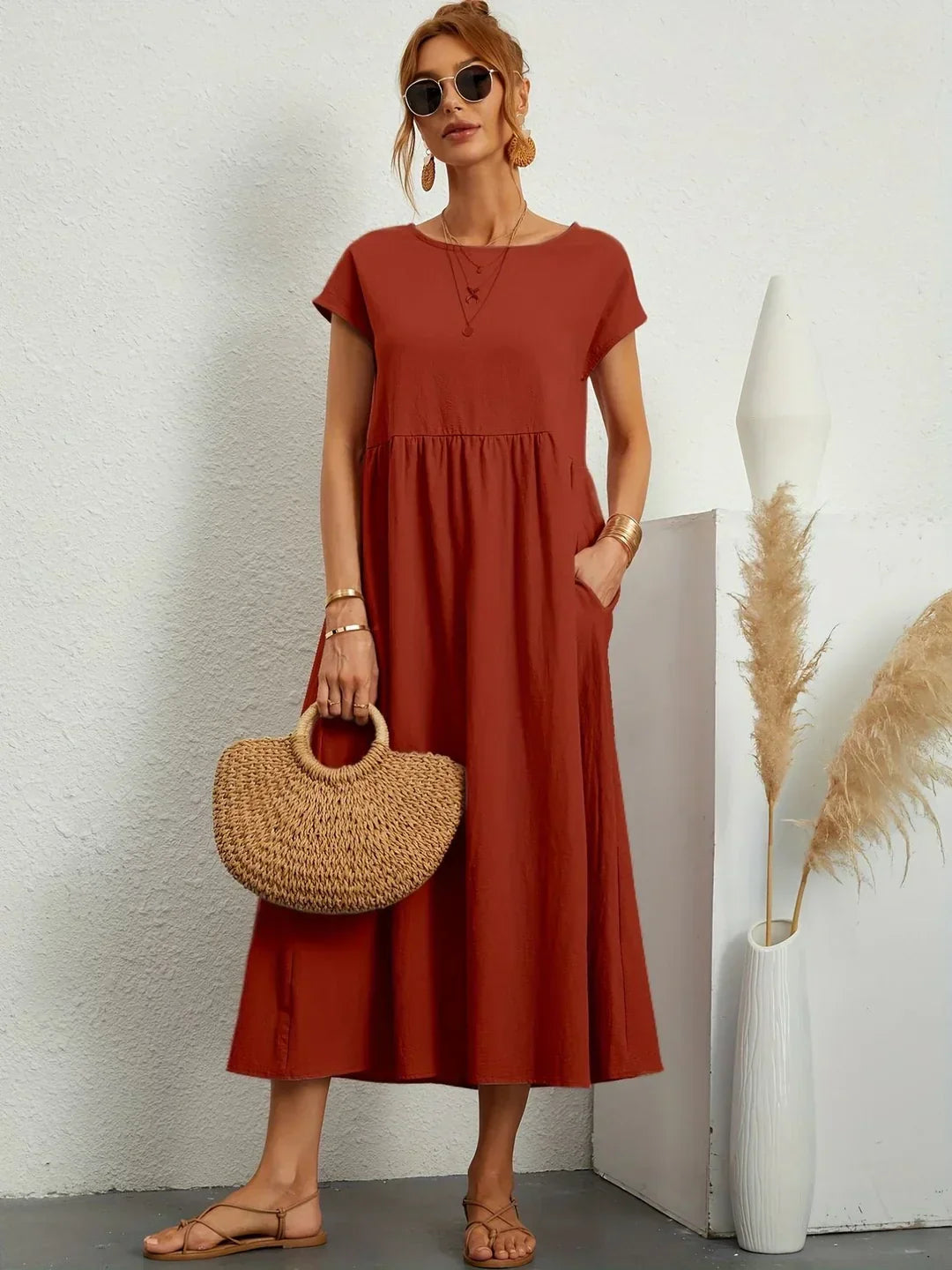 Gabrielle™ — Élégance intemporelle dans une robe midi fluide