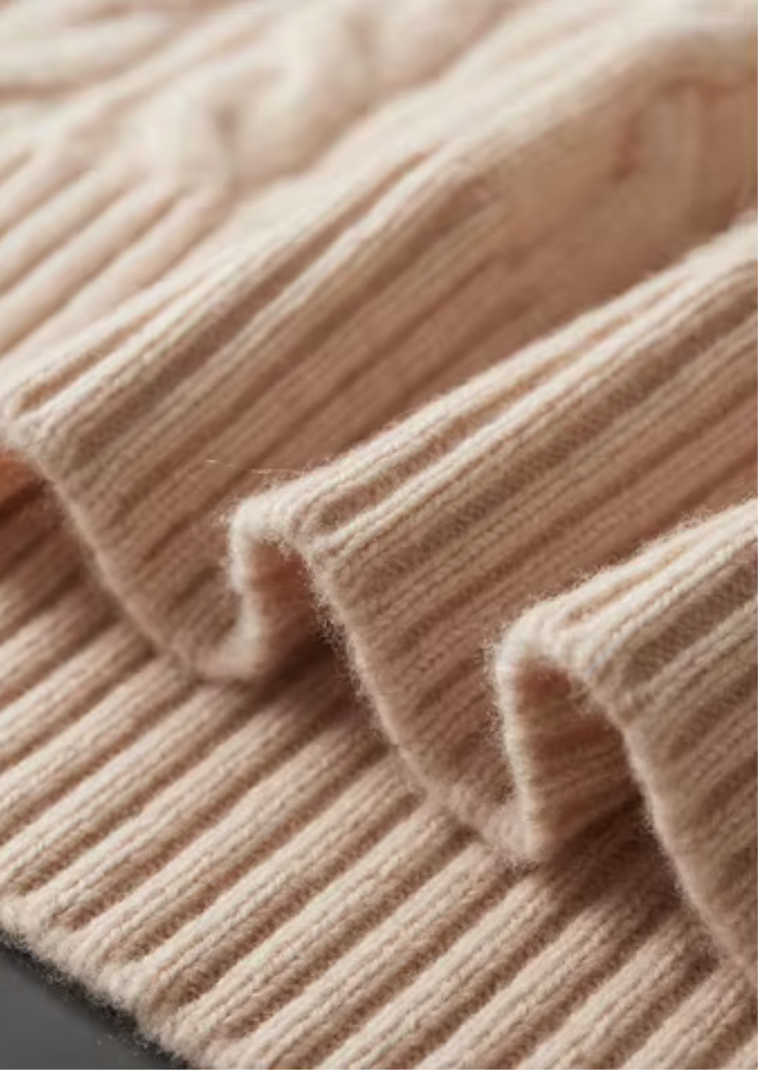 Pull ras du cou en laine mérinos pure extra-fine avec torsades