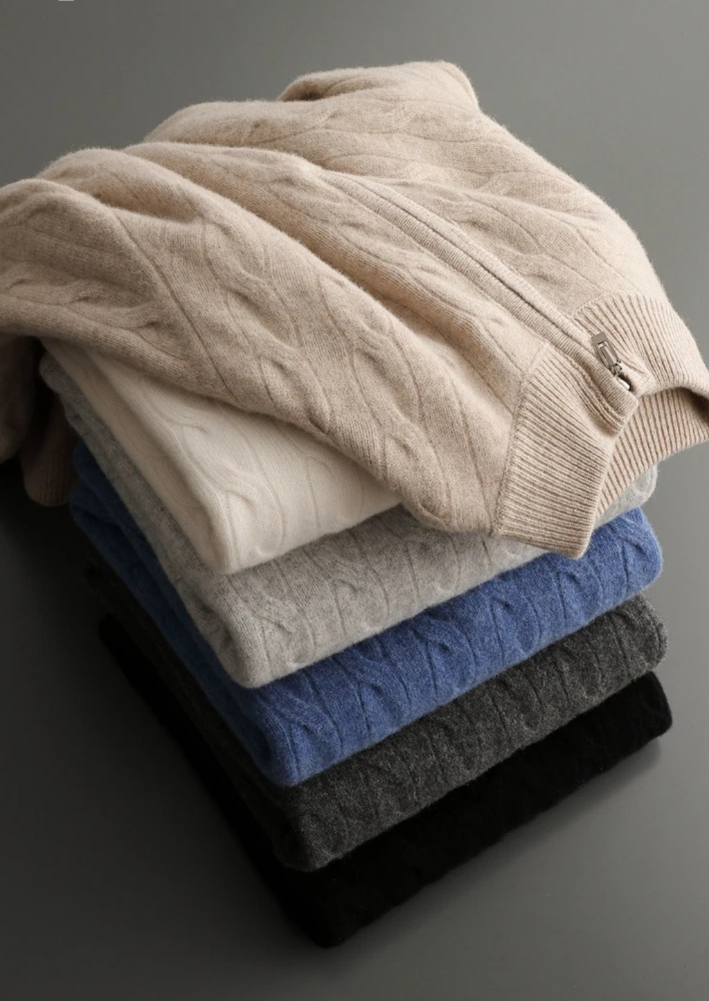 Demi-zip en laine mérinos pure extra-fine avec câble