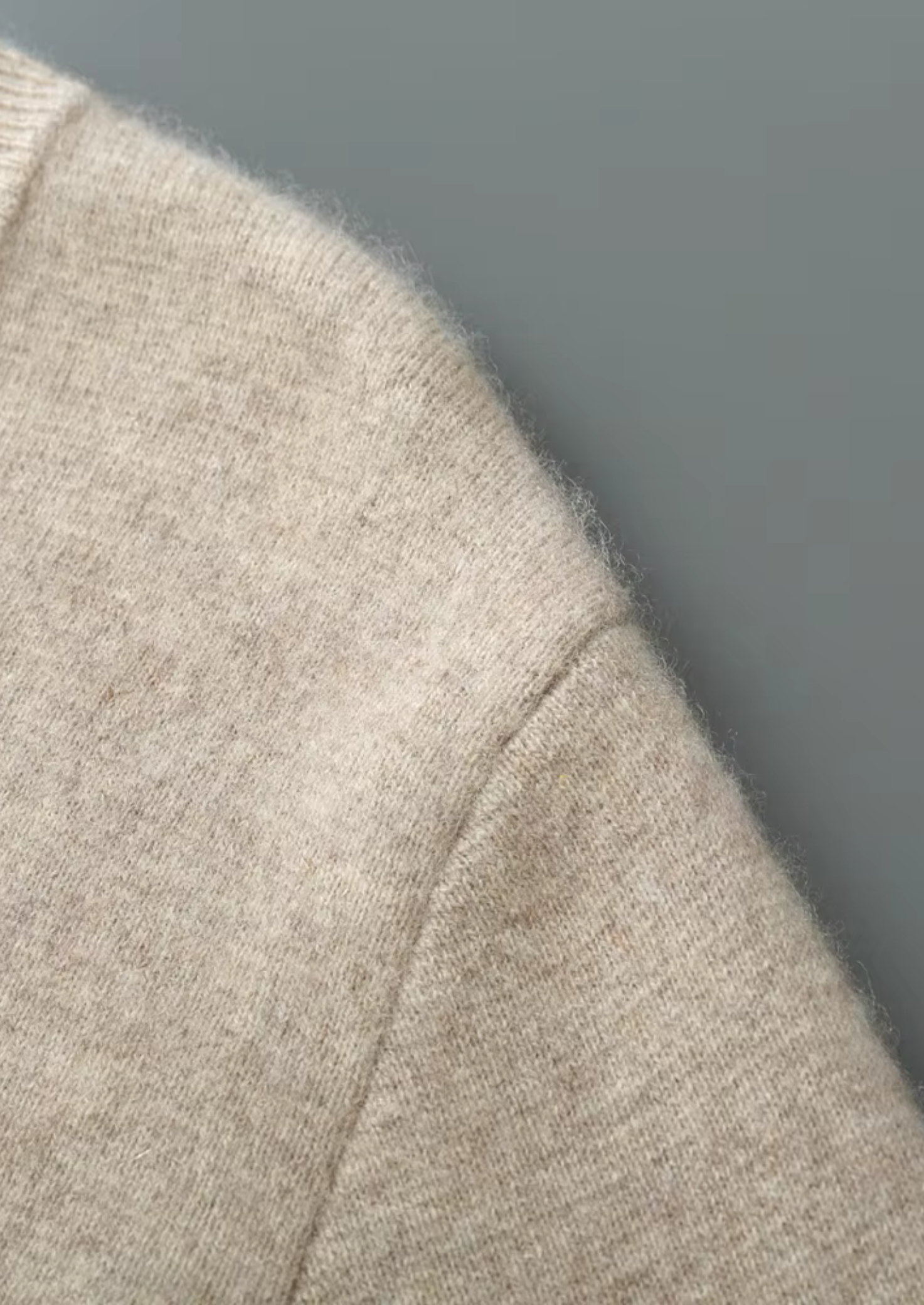 Cardigan classique en laine mérinos pure extra-fine
