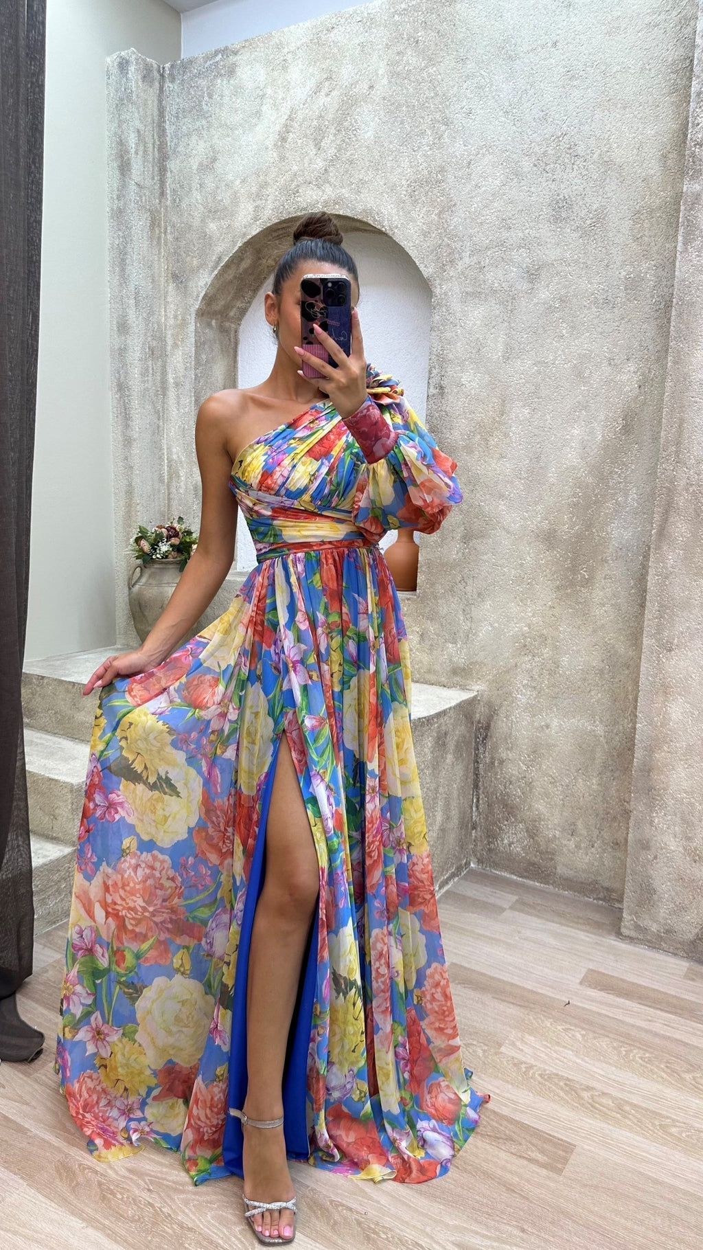 Maud™ - Robe sophistiquée à manches longues