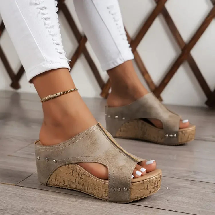 Liora Wedge — Cork & Coal
