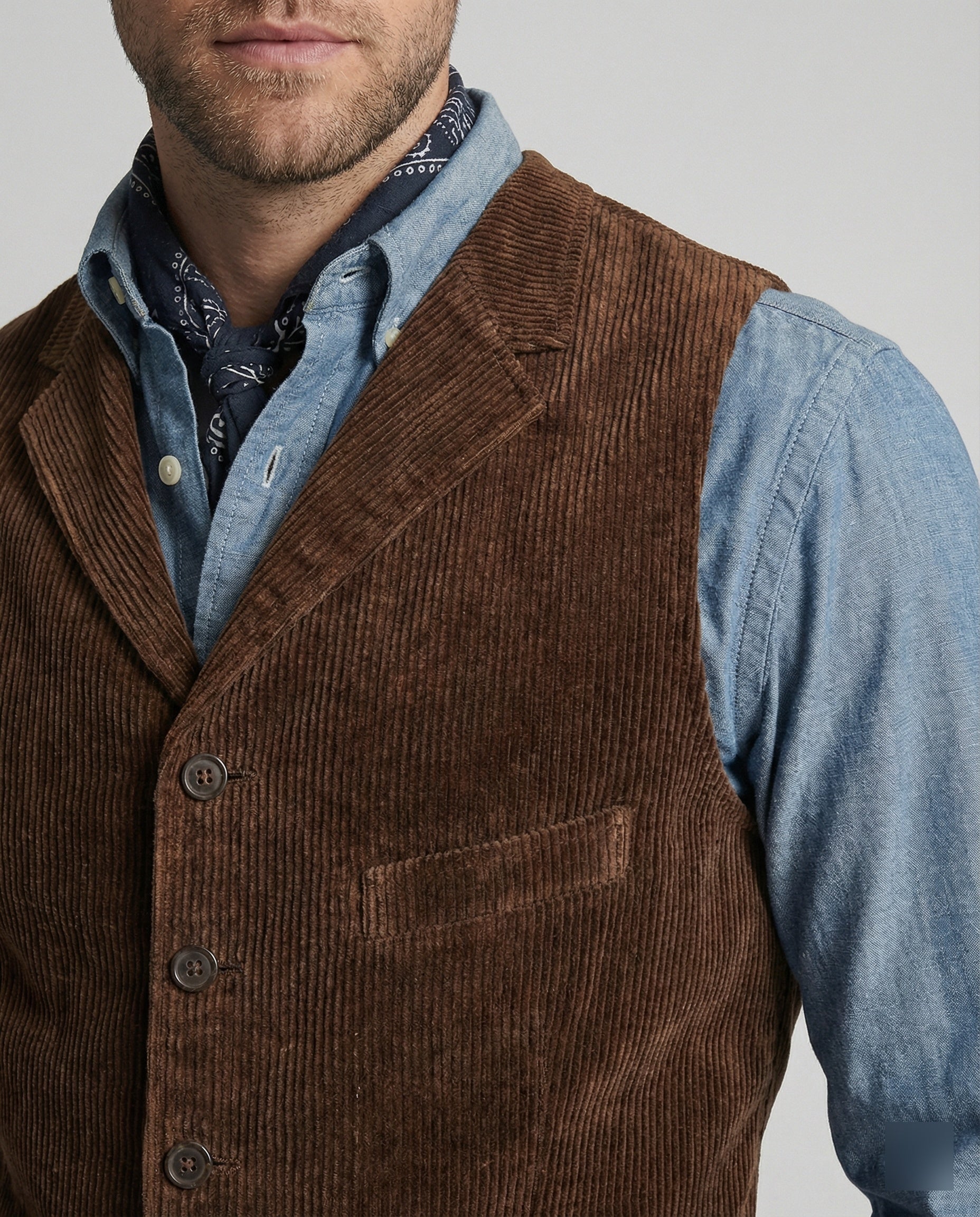 The Oren Corduroy Vest — Chestnut