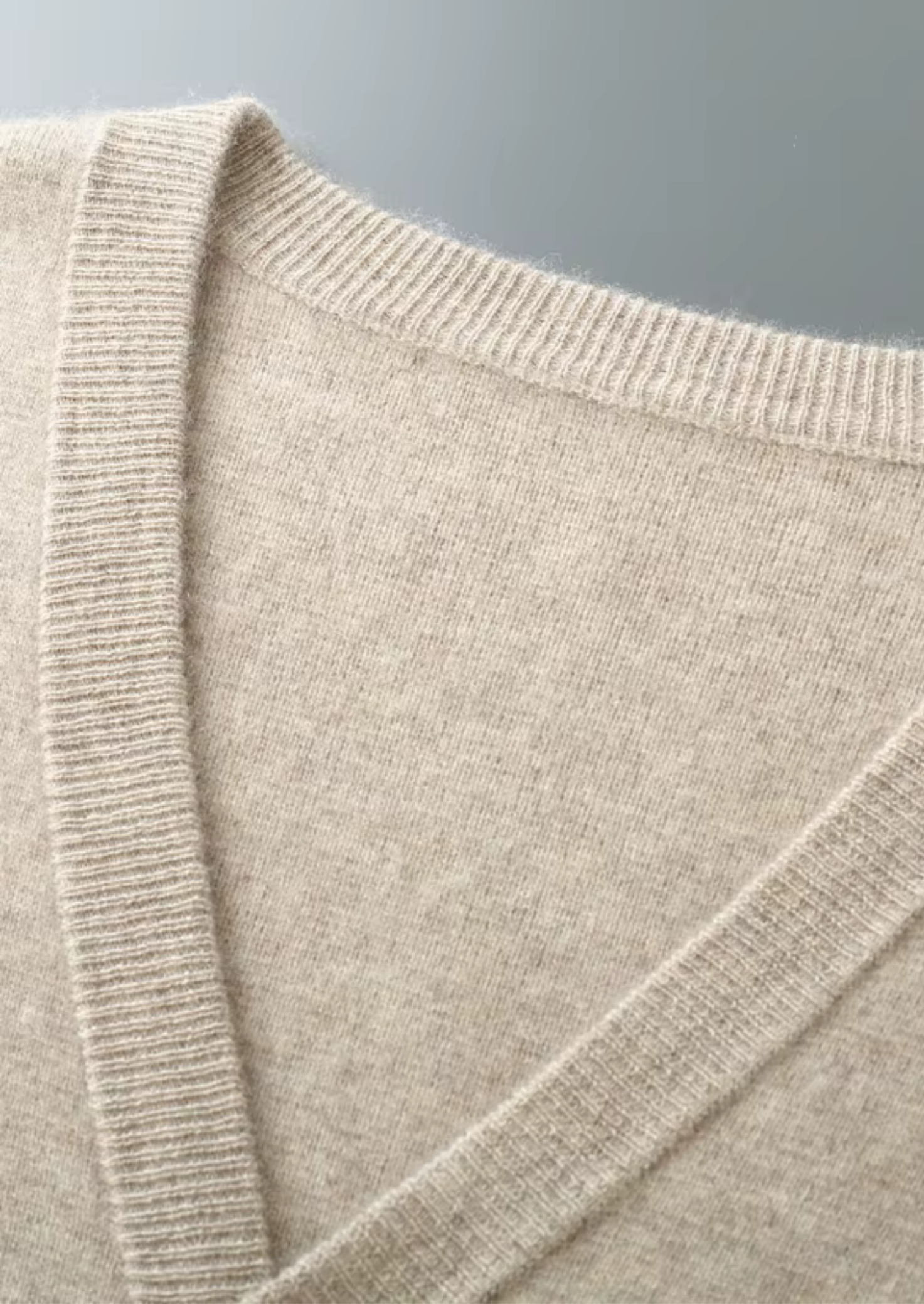 Cardigan classique en laine mérinos pure extra-fine