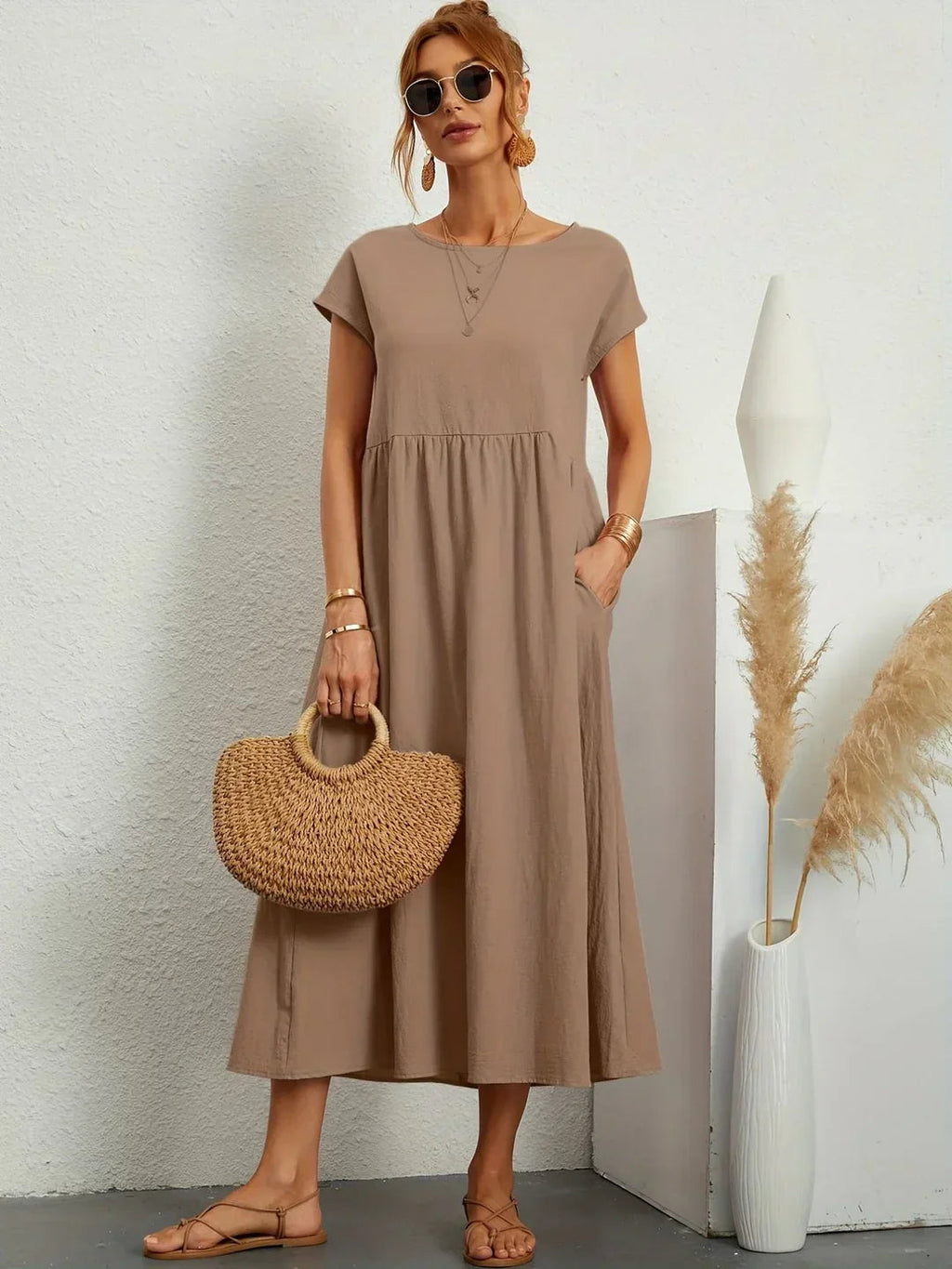 Gabrielle™ — Élégance intemporelle dans une robe midi fluide