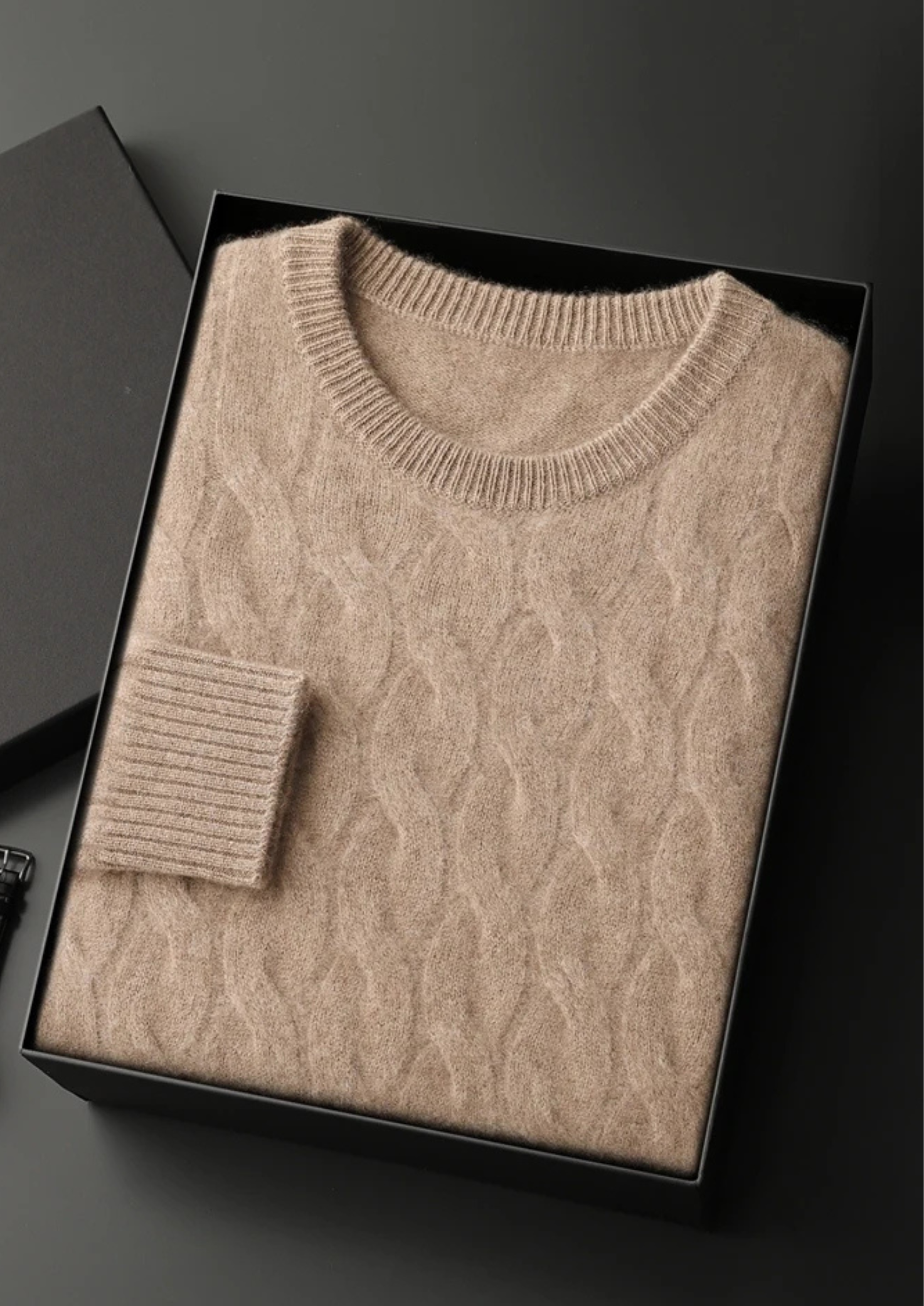 Pull col rond en cachemire câblé premium