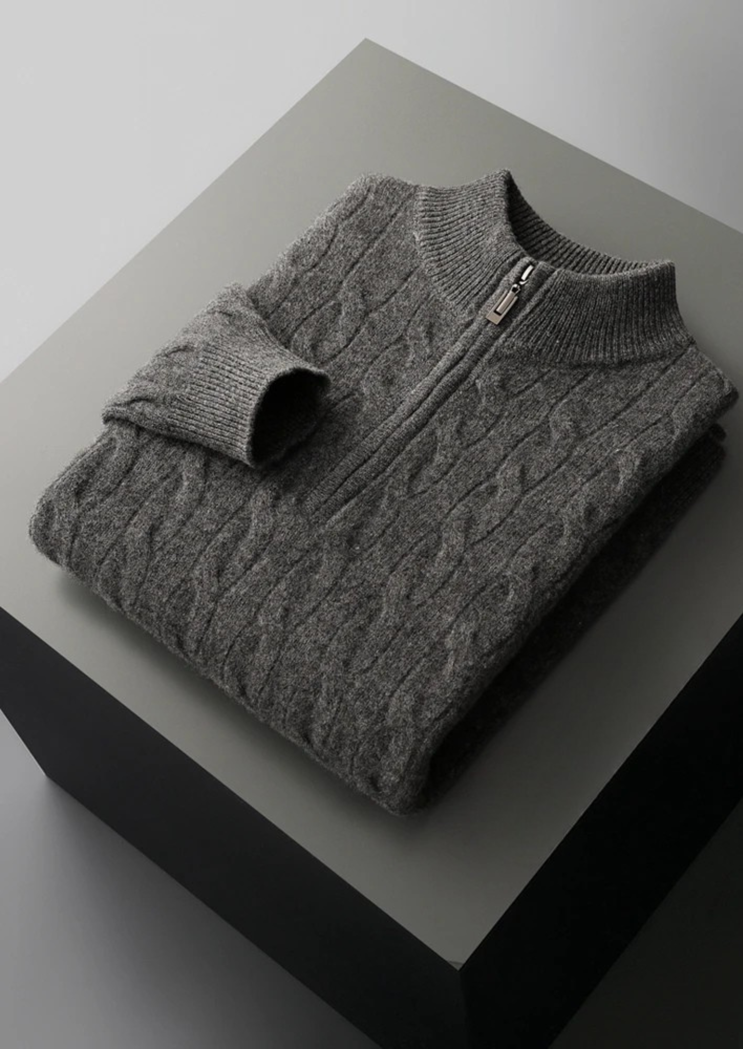Demi-zip en laine mérinos pure extra-fine avec câble