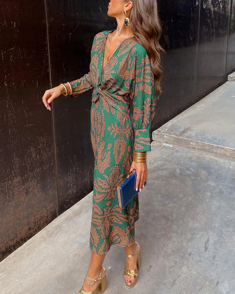 Maud™ - Robe Sophistiquée avec Détail Torsadé sur le Devant