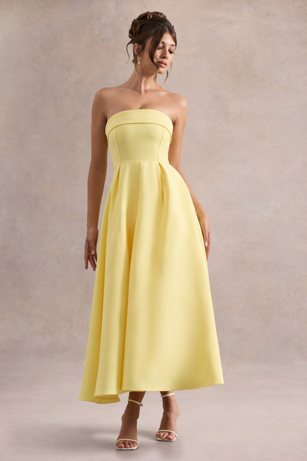ANNE | Robe mi-longue chic avec encolure décolletée épaules nues