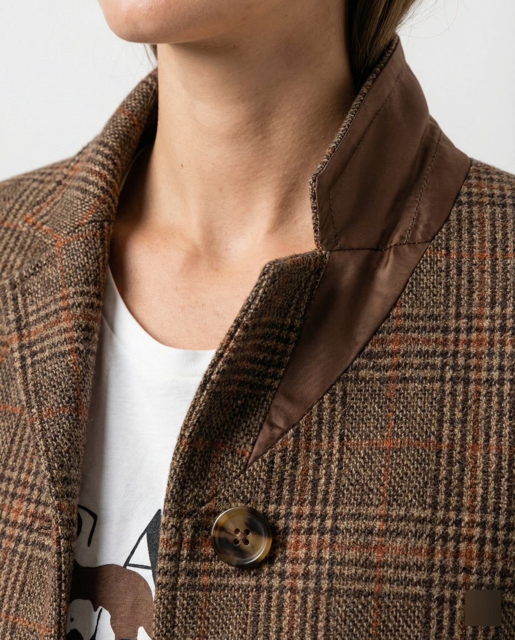 The Elara Blazer — Tawny Check