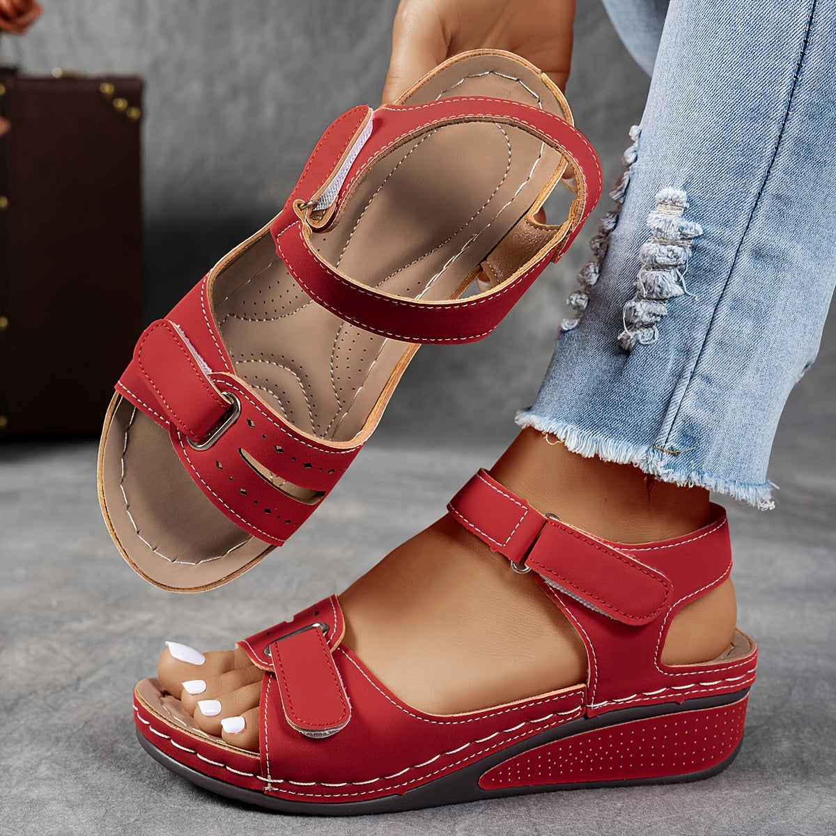The Caerla Wedge — Venetian Red
