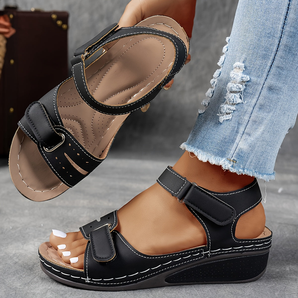 The Caerla Wedge — Venetian Red