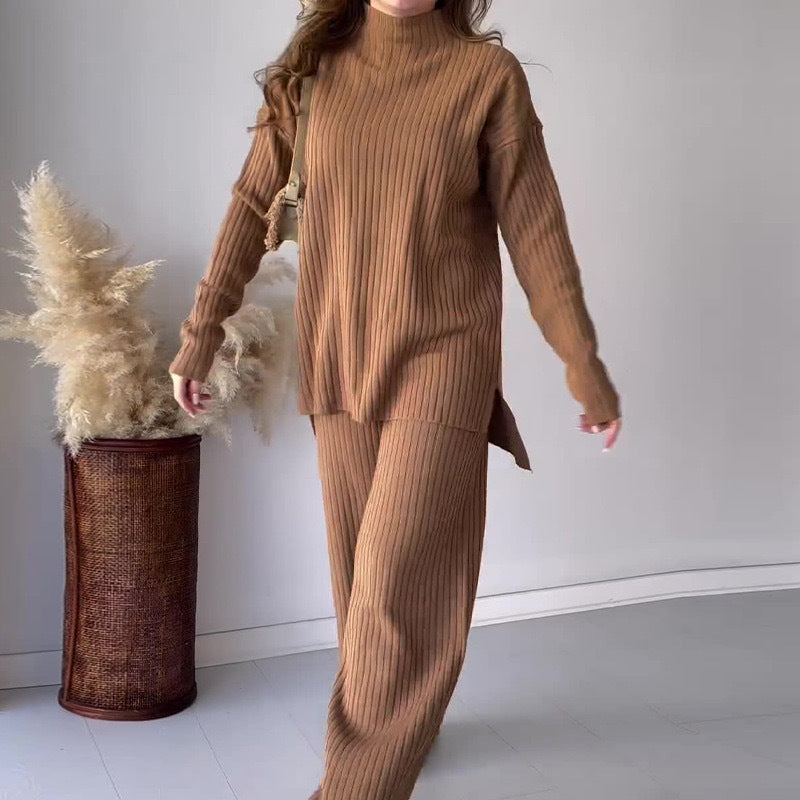 The Kyra Lounge Set — Apricot Ribbed Knit