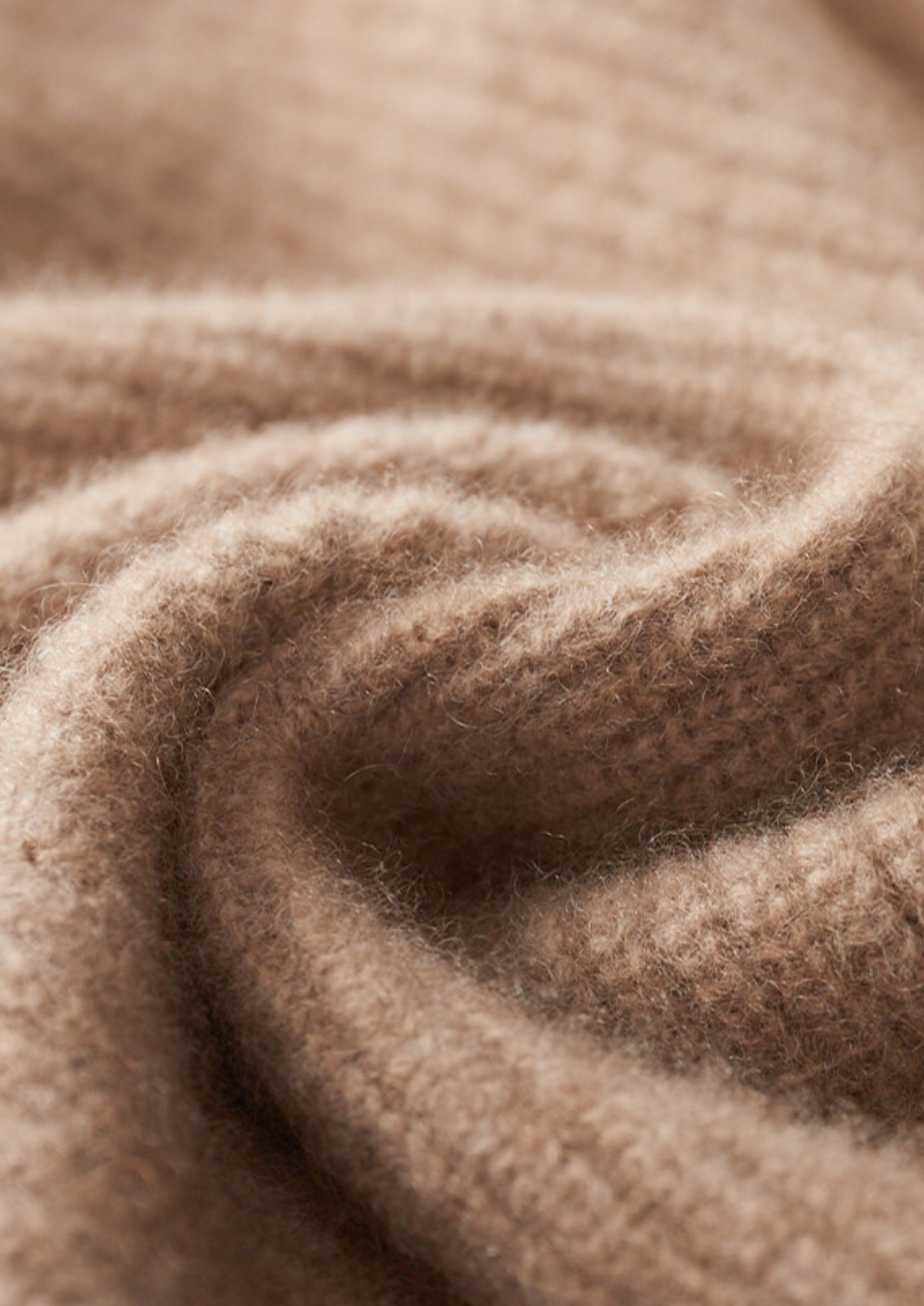SURCHEMISE EN CACHEMIRE PUR BEIGE AVEC BOUTONS