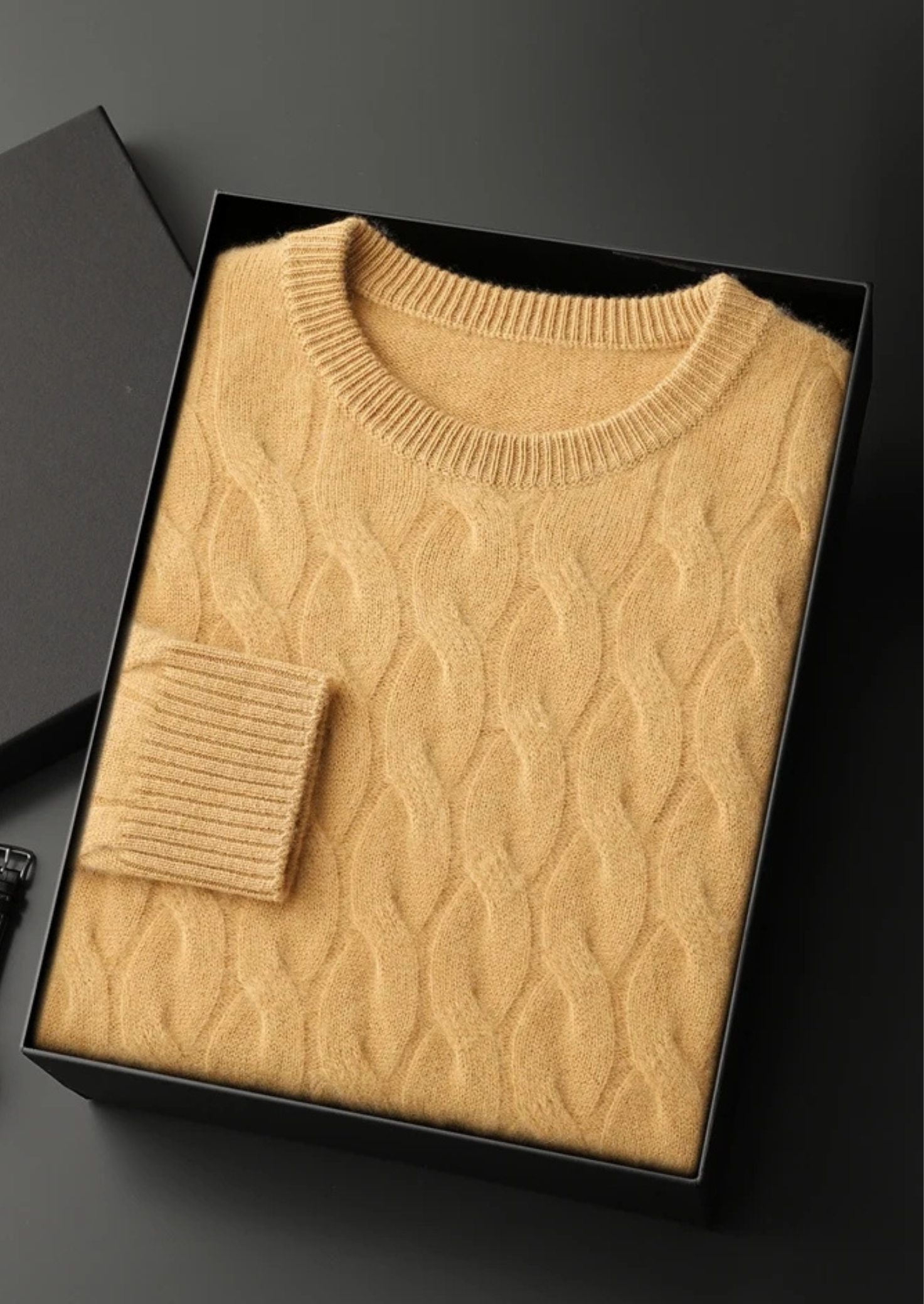 Pull col rond en cachemire câblé premium