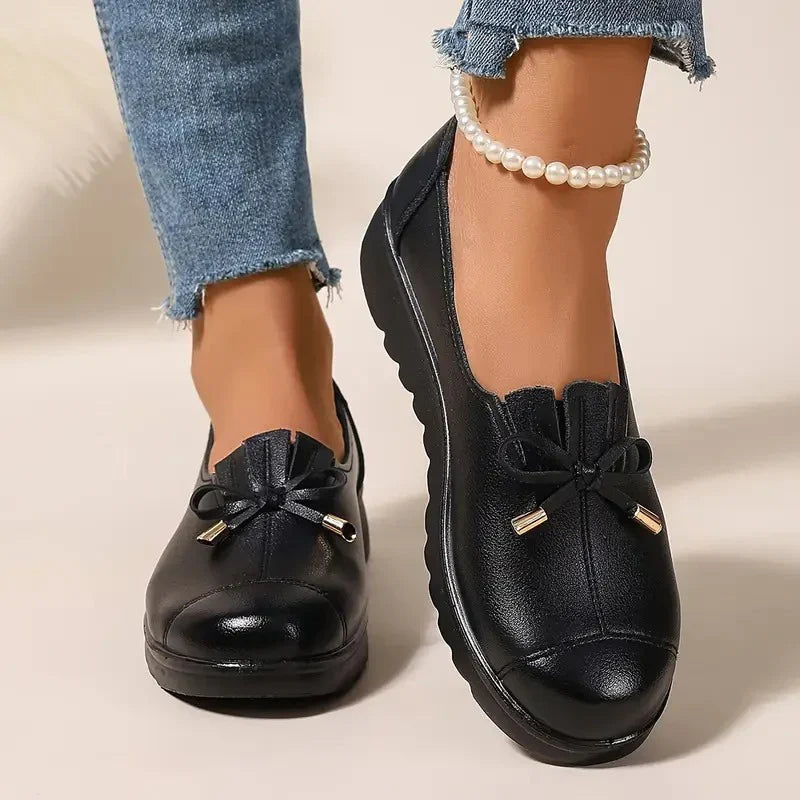 Sophie — Noir Leather Moccasins