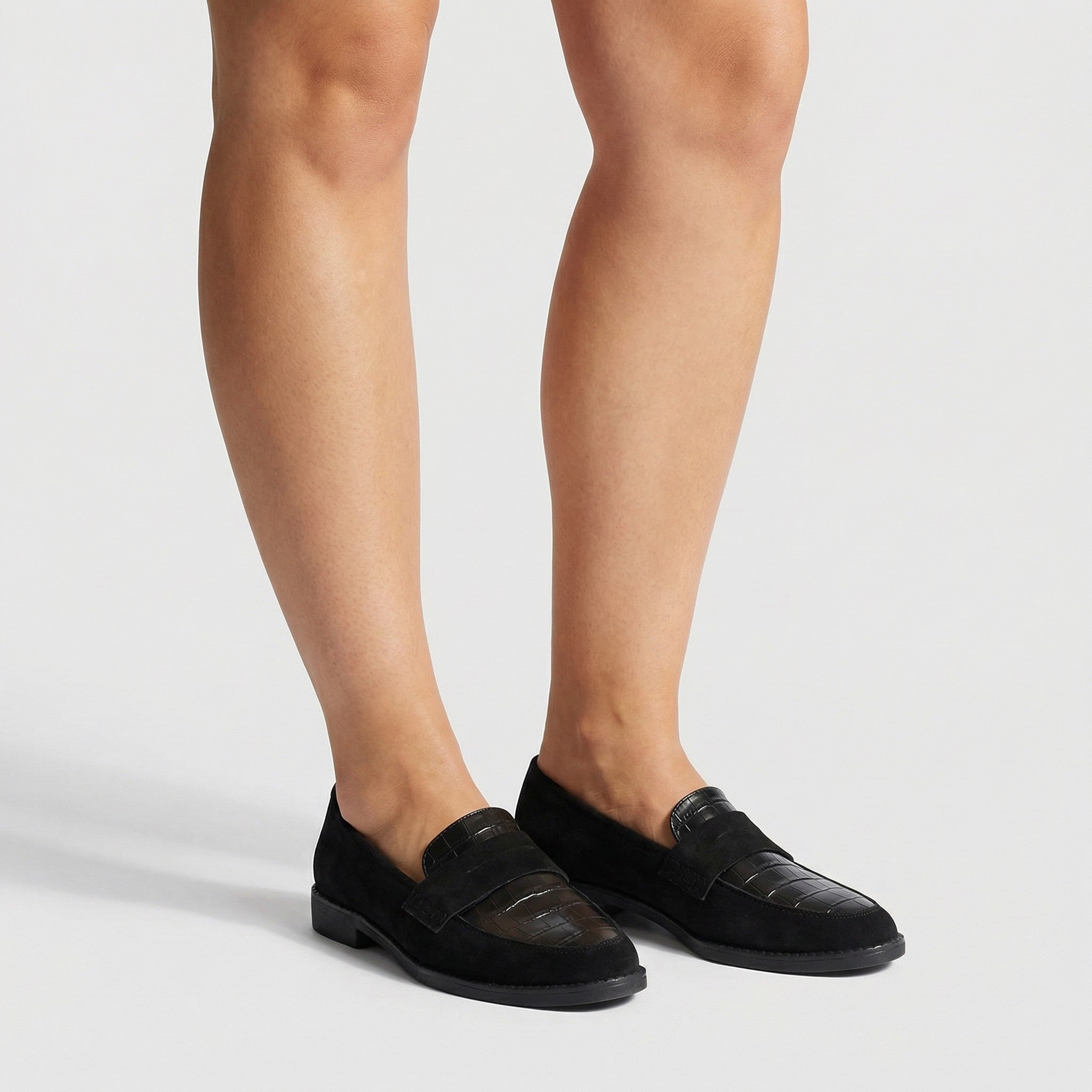 The Liora — Onyx Orthopedic Loafers