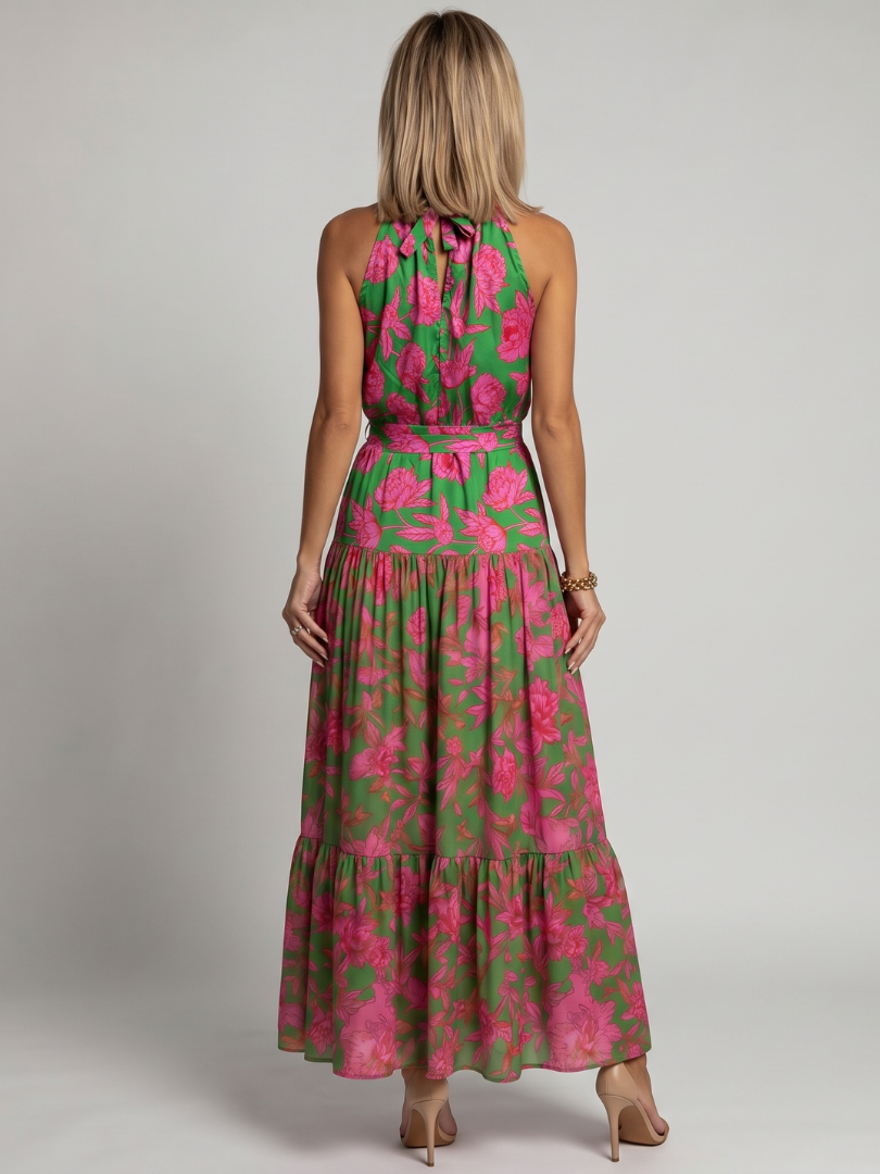 Robe midi rose avec design drapé et encolure halter élégante