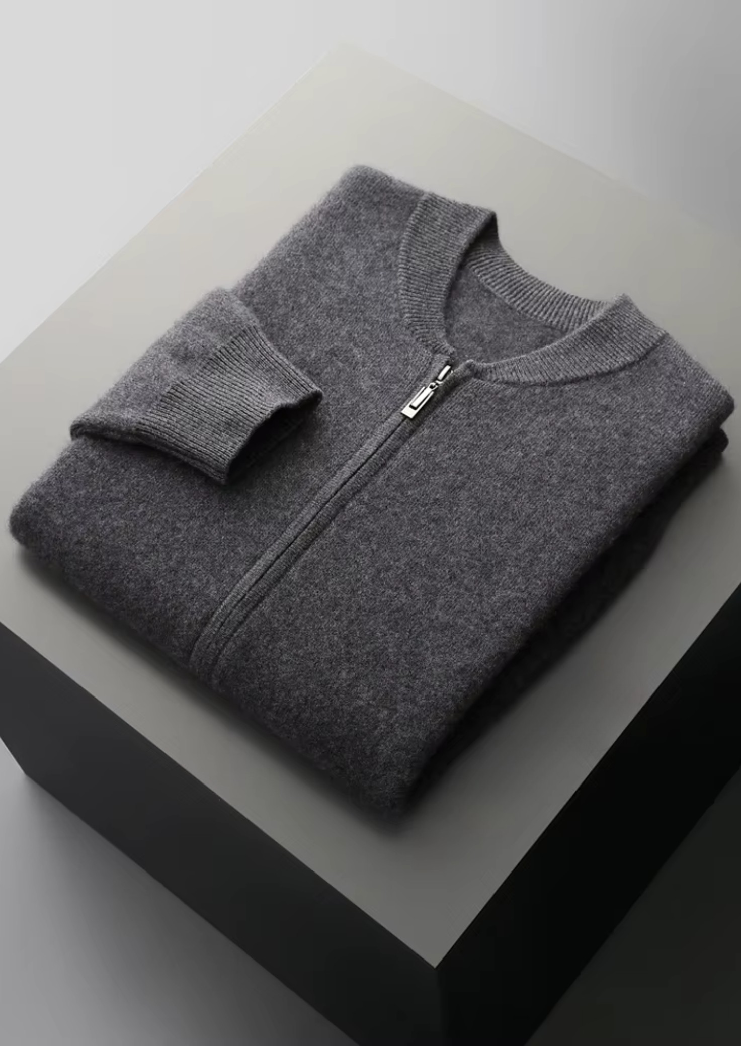 PULL COL V EN LAINE MÉRINOS EXTRA-FINE PURE