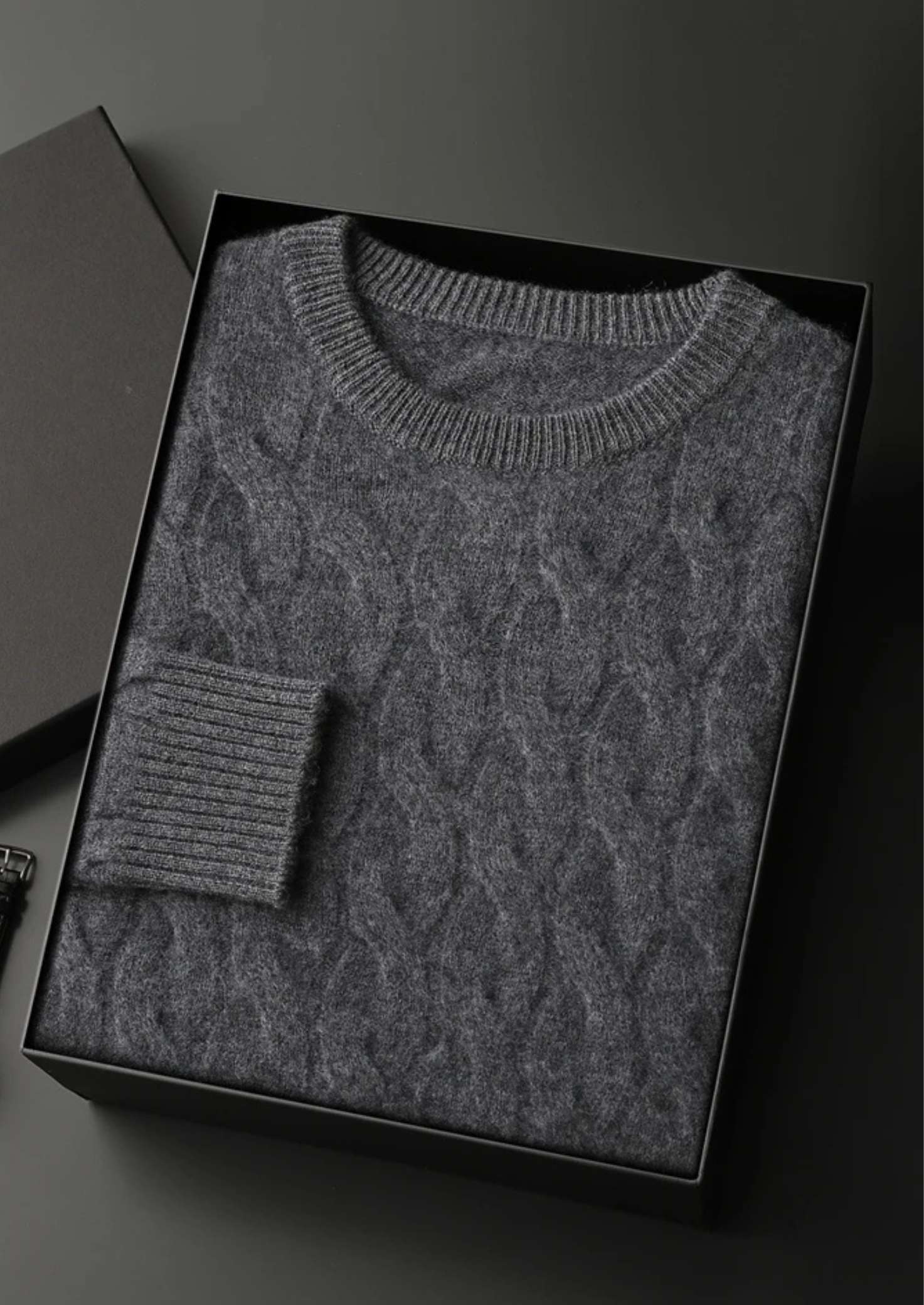 Pull col rond en cachemire câblé premium