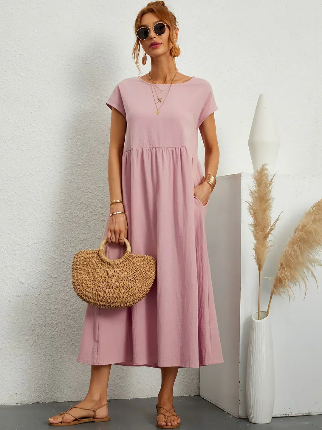 Gabrielle™ — Élégance intemporelle dans une robe midi fluide