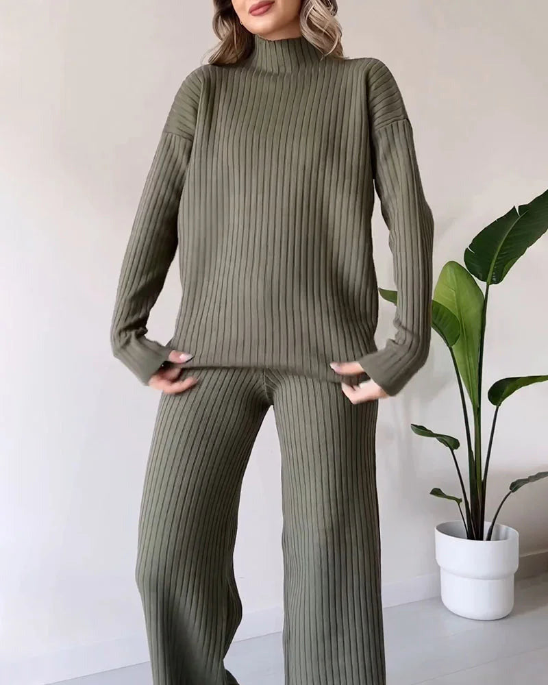 The Kyra Lounge Set — Apricot Ribbed Knit