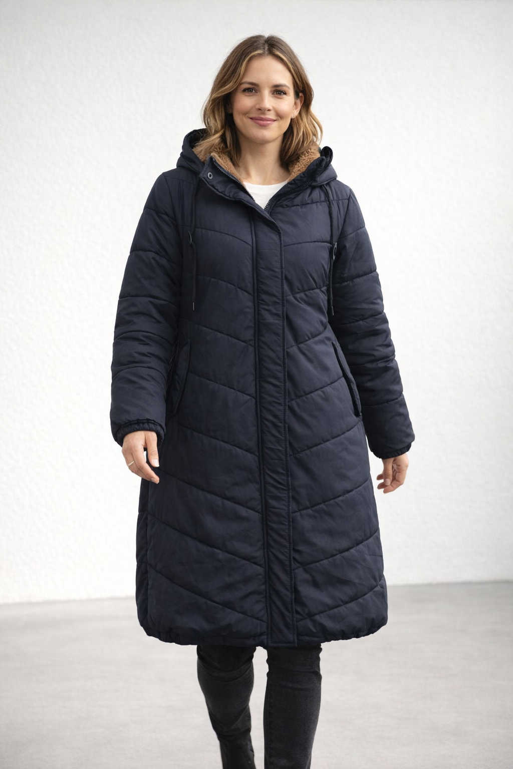 Tova — Noir Quilted Puffer Coat