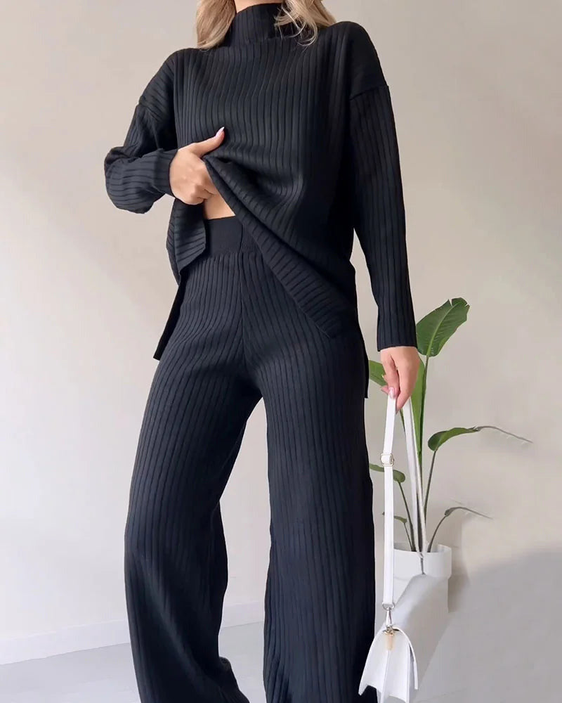 The Kyra Lounge Set — Apricot Ribbed Knit